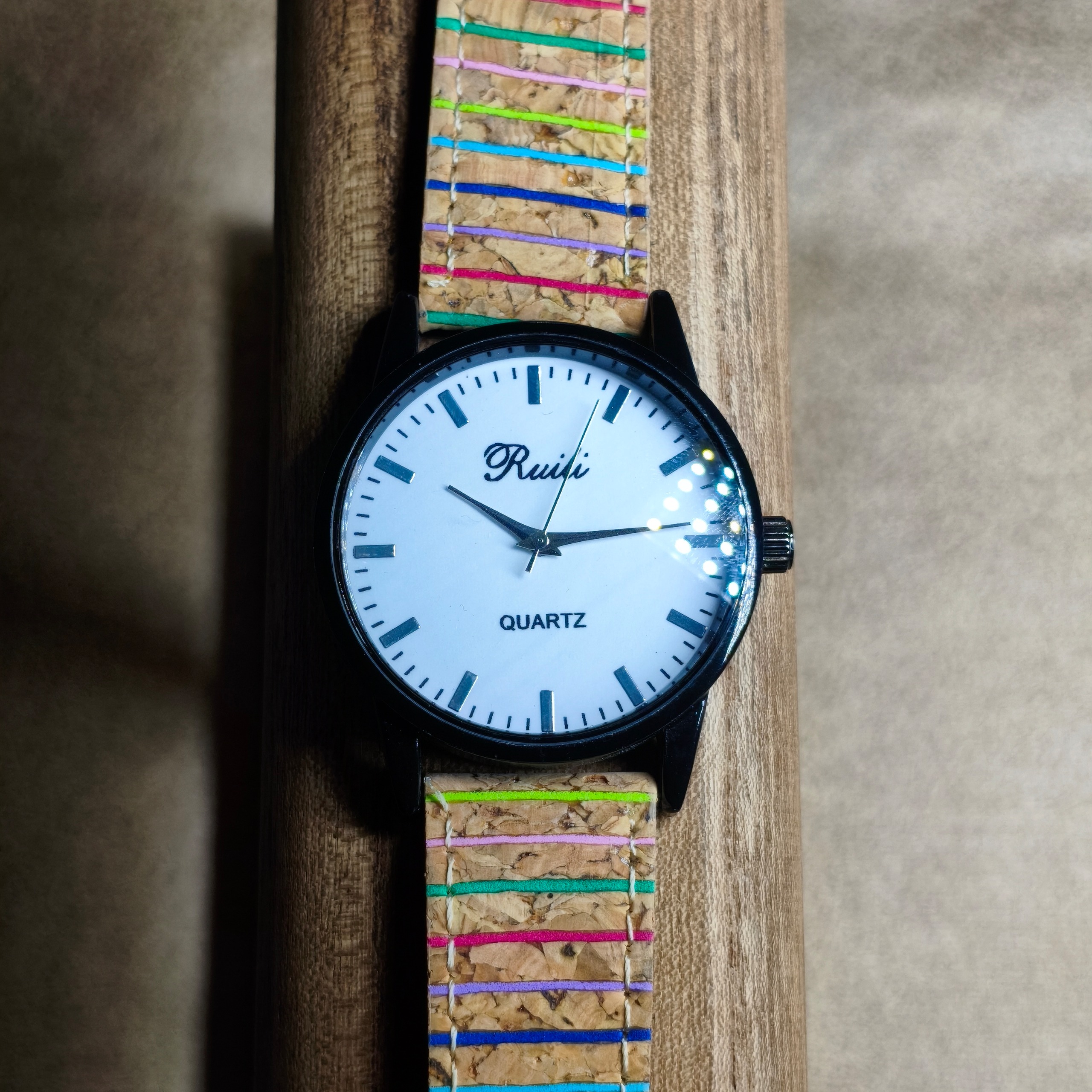 رویلی قاب فولادی با بند چوب پنبه ای