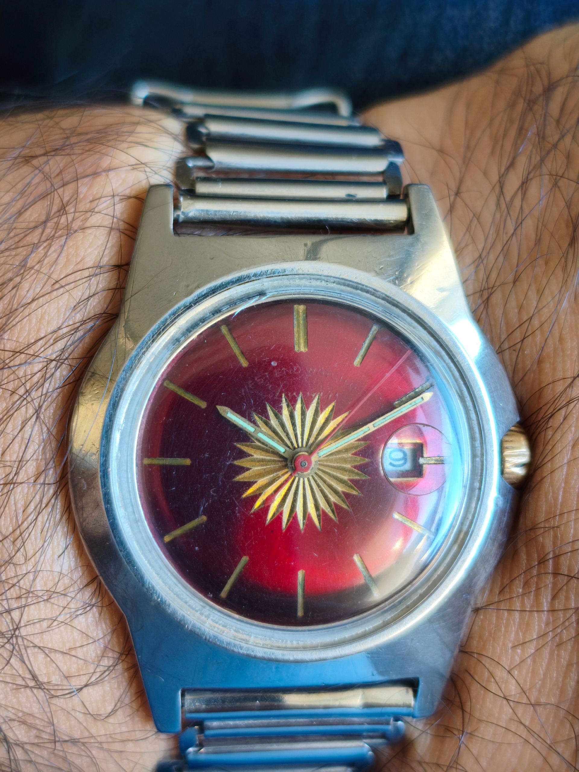 West End Watch 1962 Red Sun
