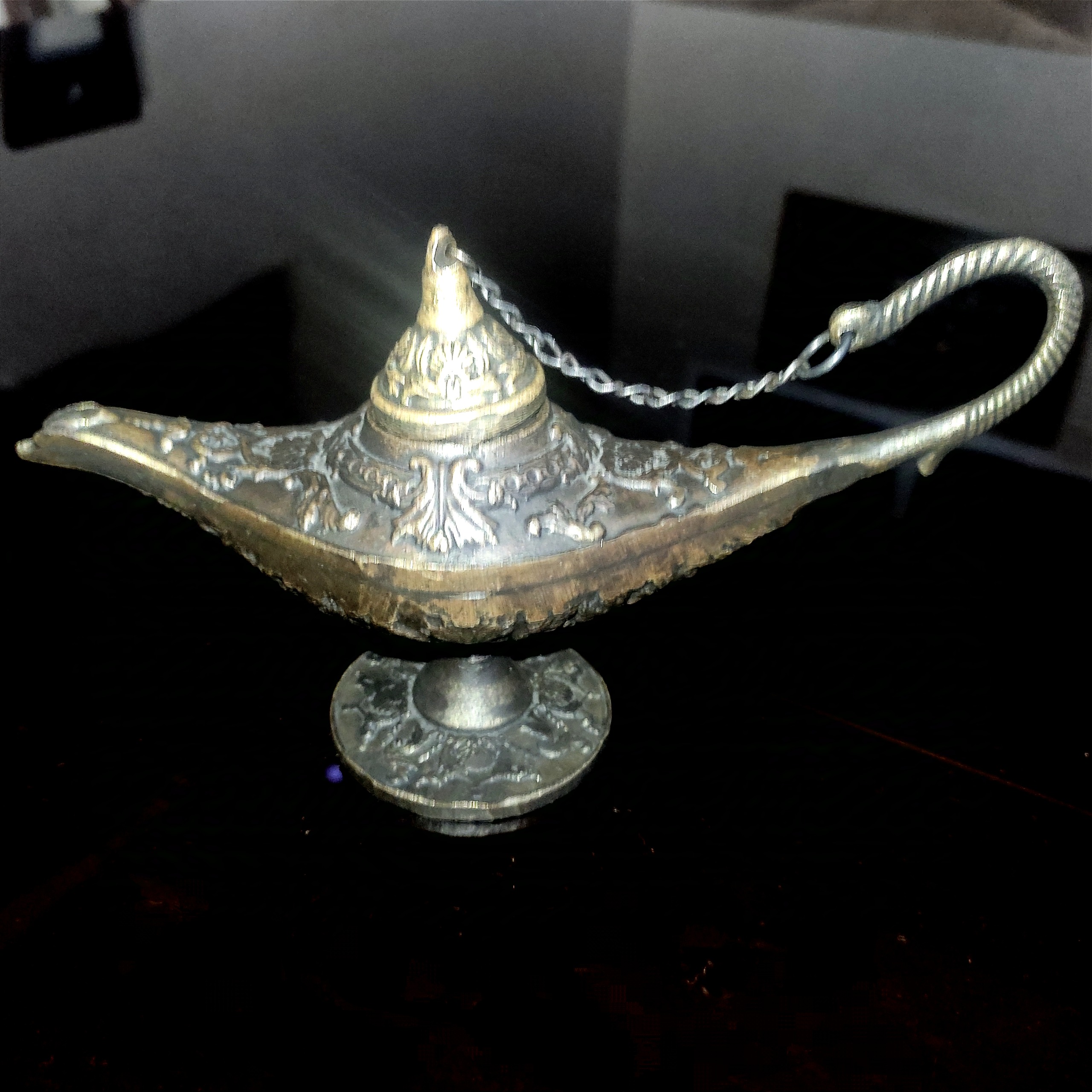 چراغ پی سوز طرح دار قدیمی برنجی