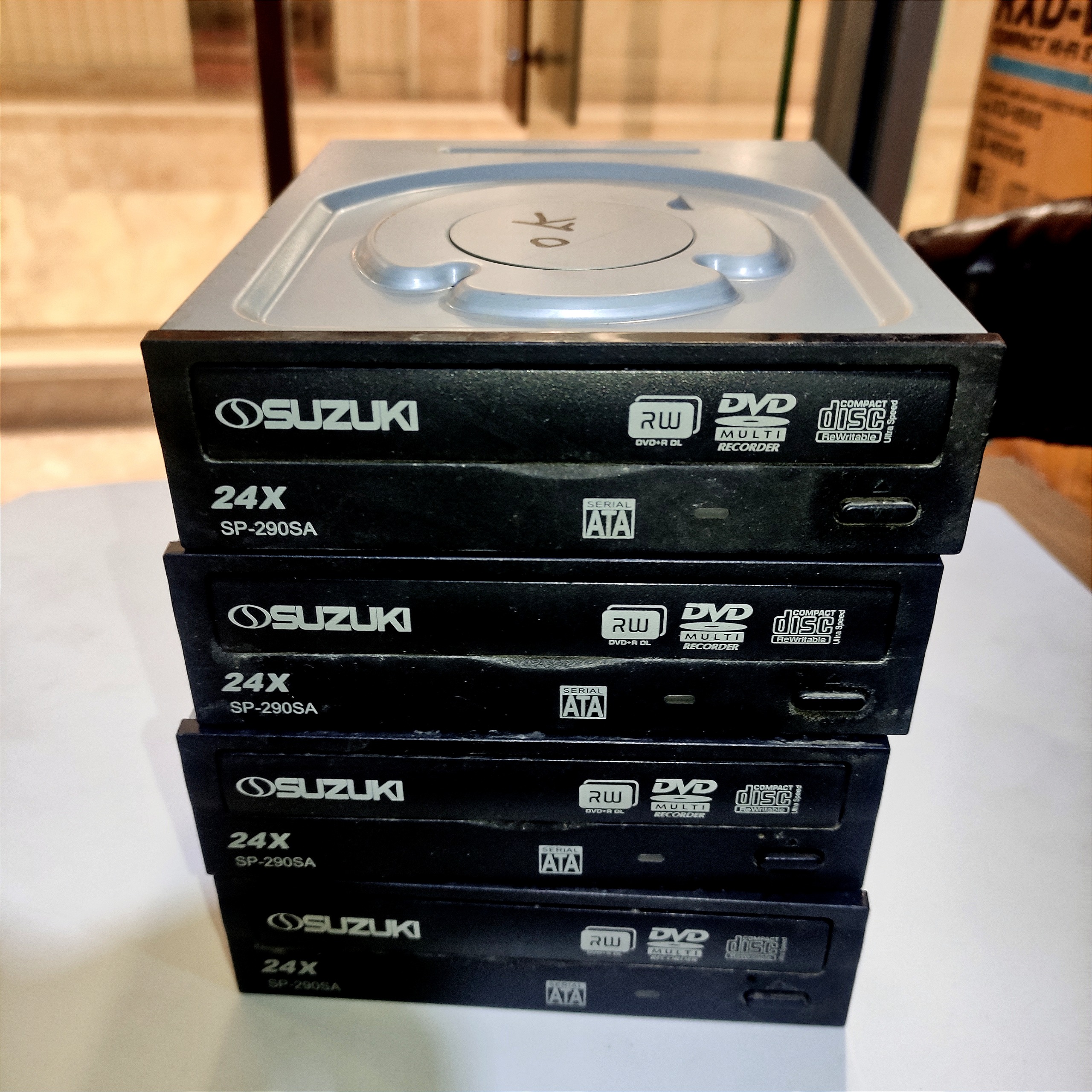 دستگاه DVD درایور سوزوکی Suzuki SP-290SA استوک