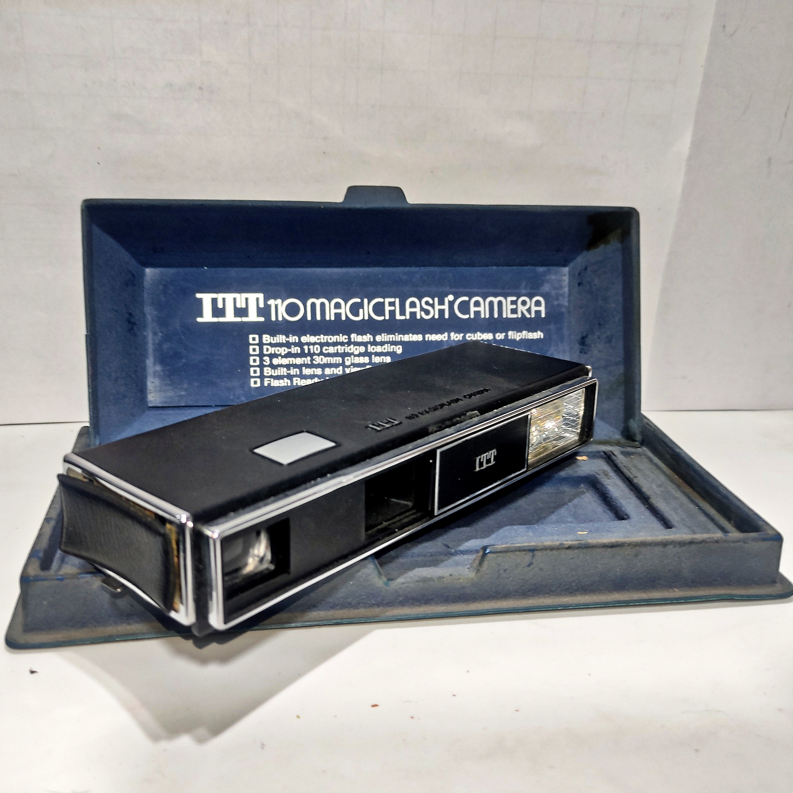 باکس و دوربین Vintage ITT 110 MagicFlash