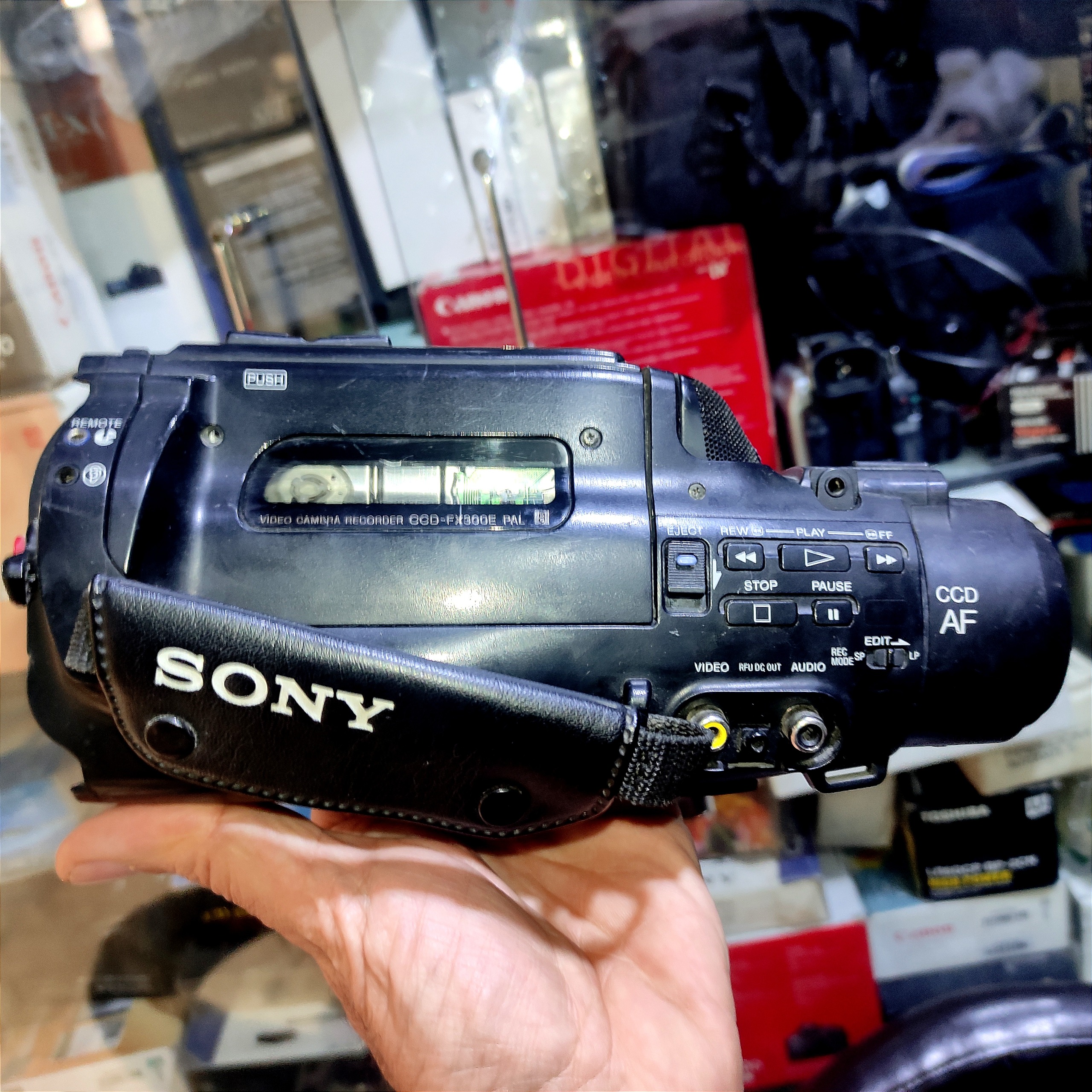 بدنه دوربین استوک سونی CCD-FX300E