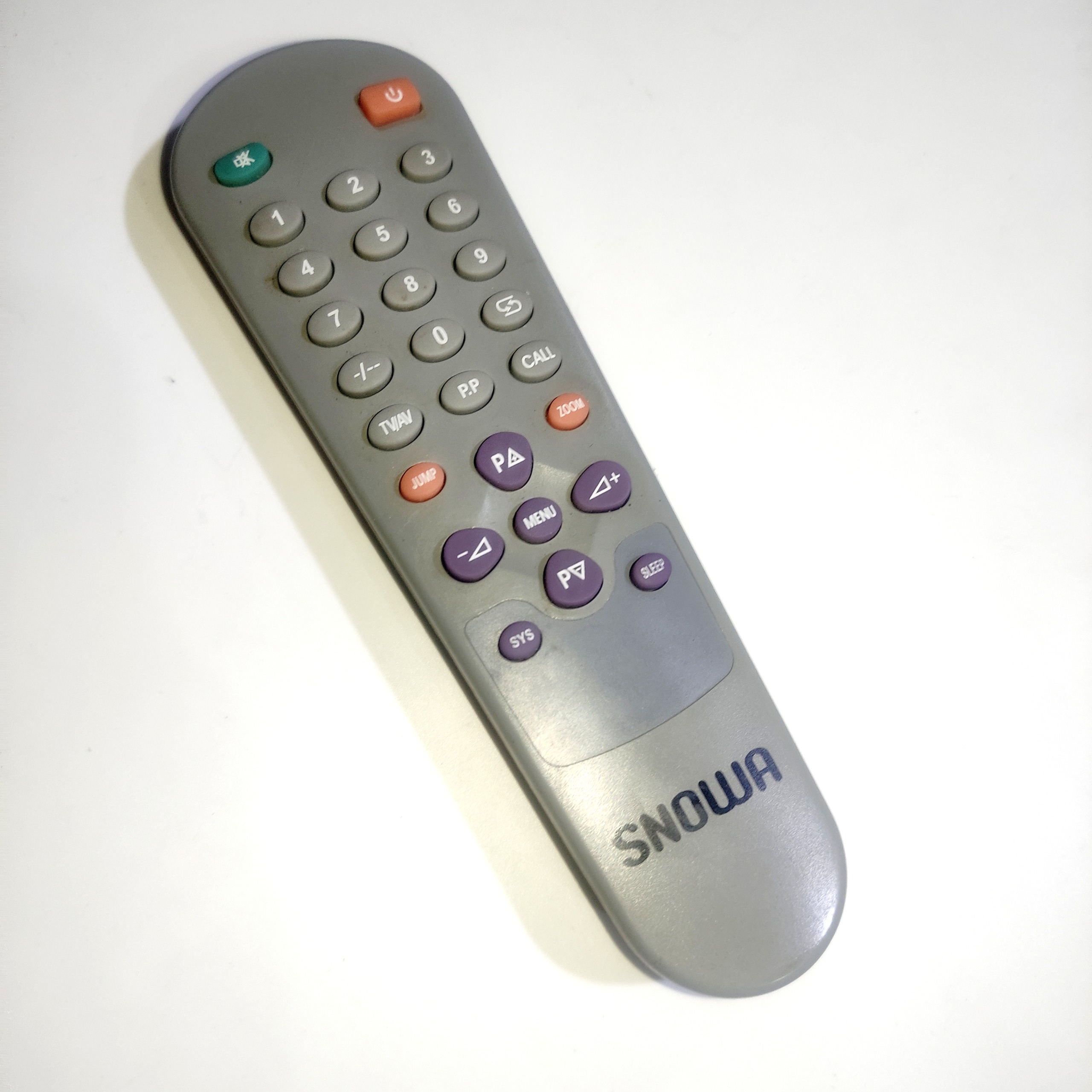 ریموت کنترل تلویزیون اسنوا