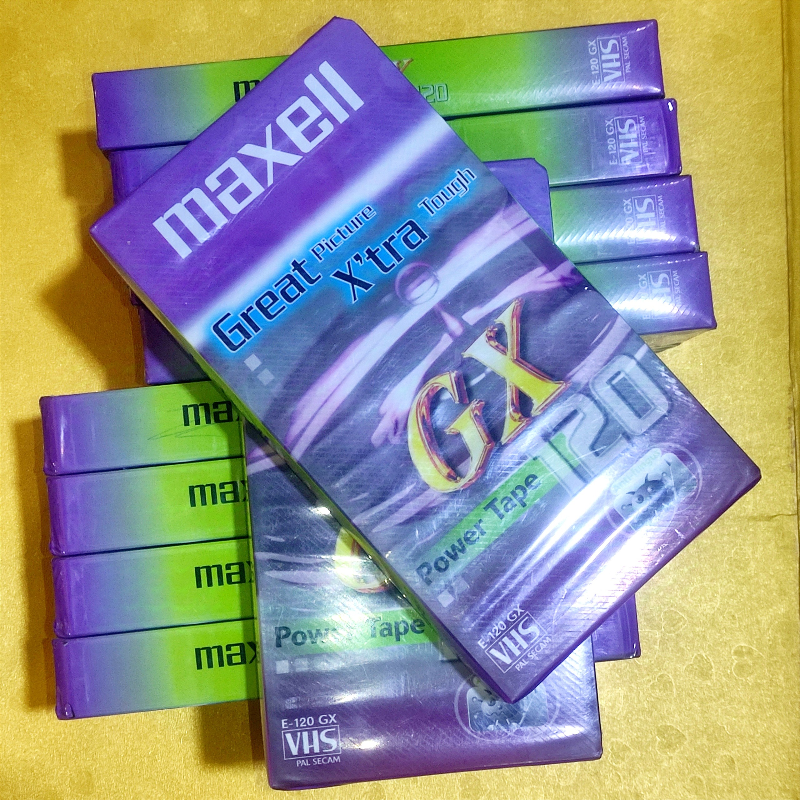 فیلم خام ویدئو Maxell VHS E-120 GX