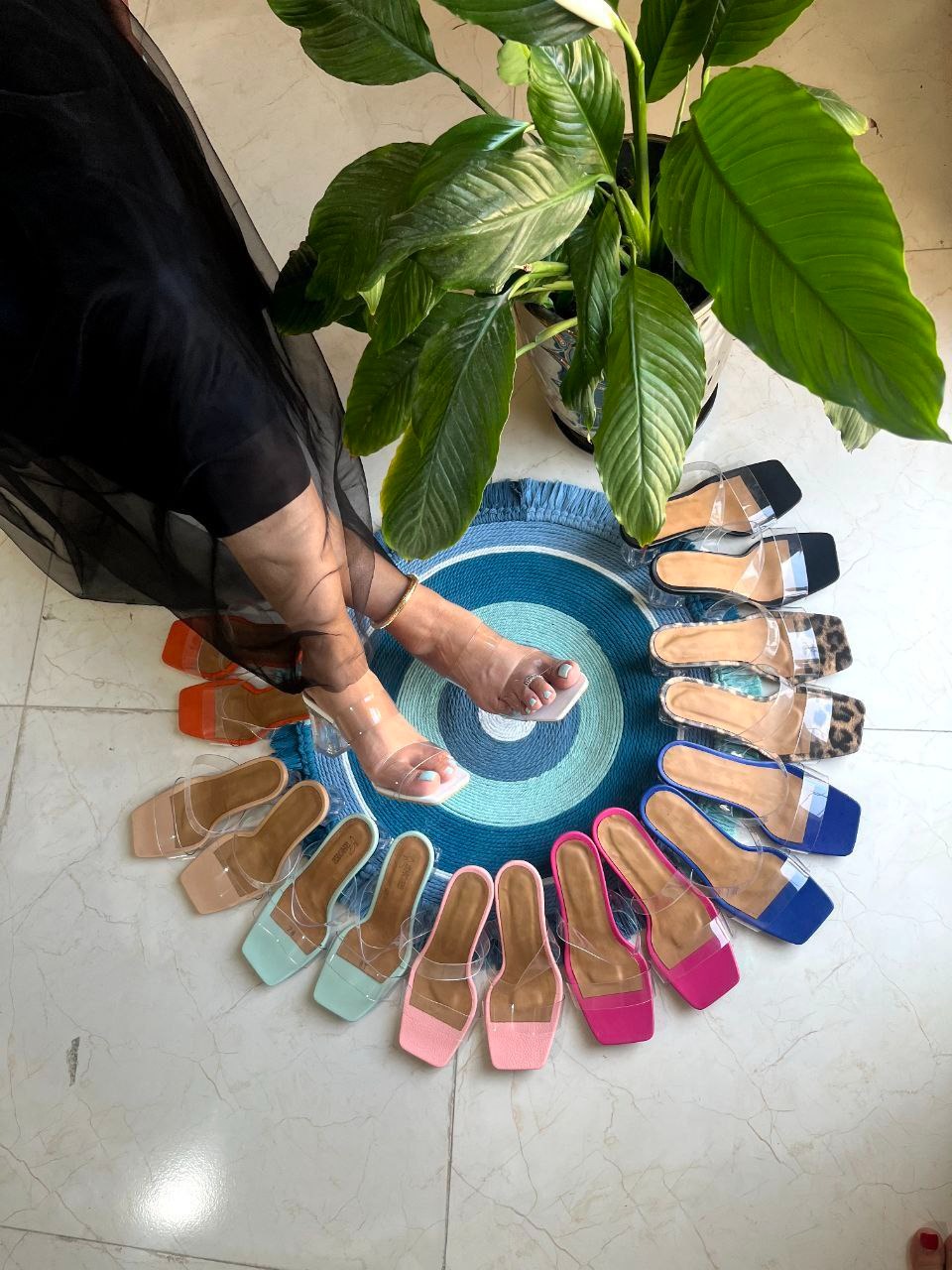 صندل دو بند طلقی پاشنه شیشه ای