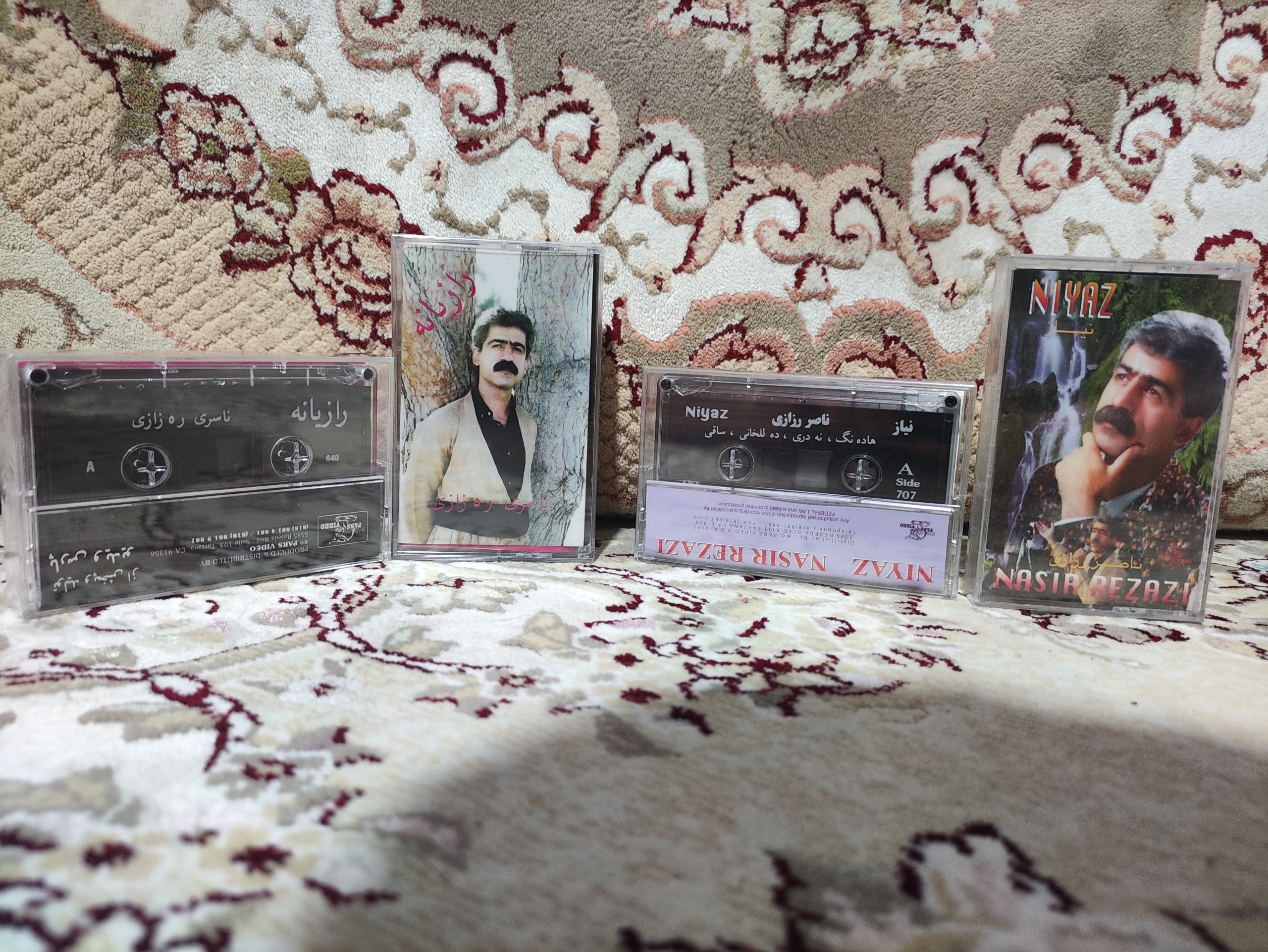 کاست اورجینال رازیانە و نیاز ناصر رزازی چاپ آمریکا