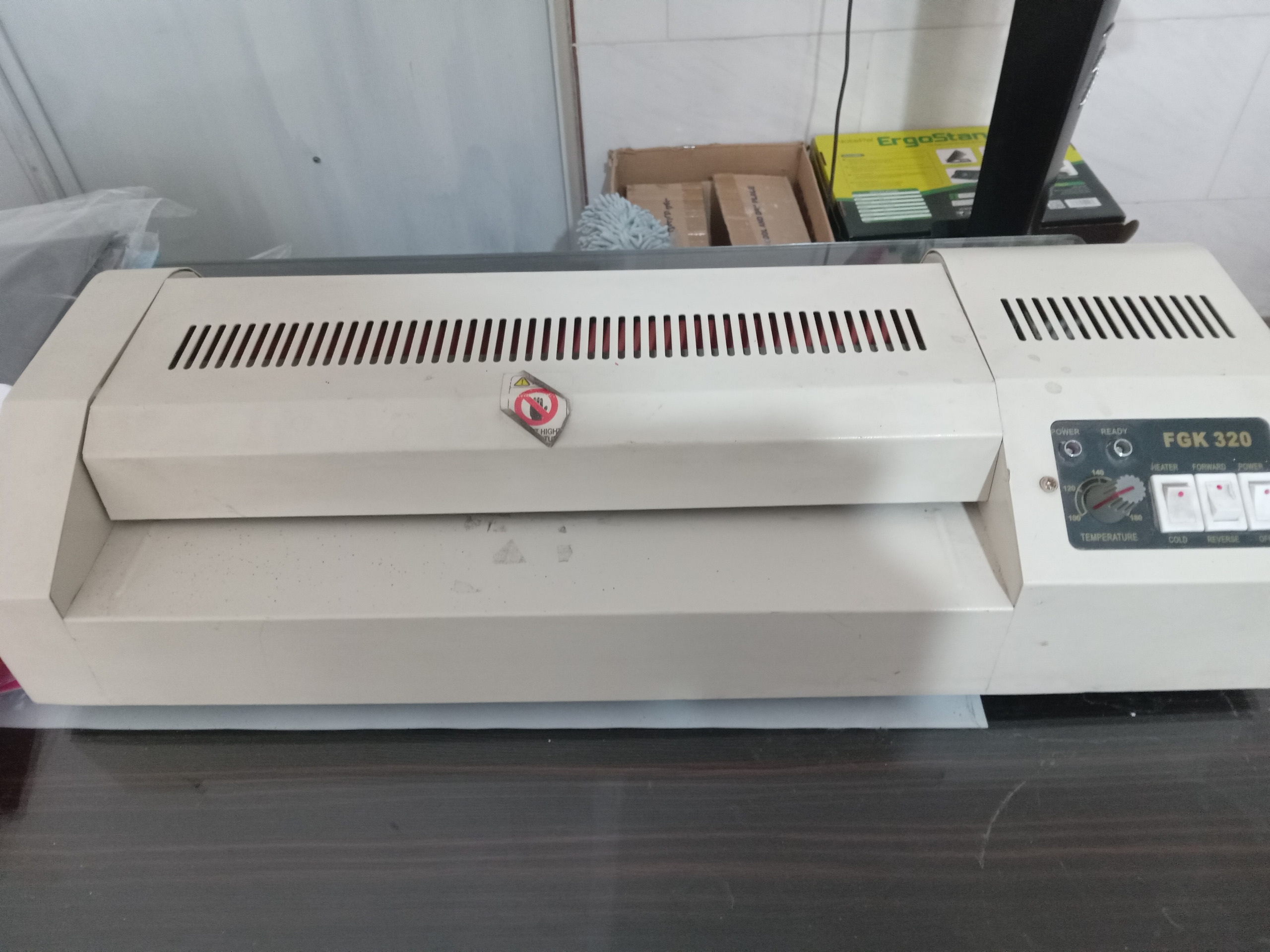 دستگاه پرس کارت لمینتور 320 FKG