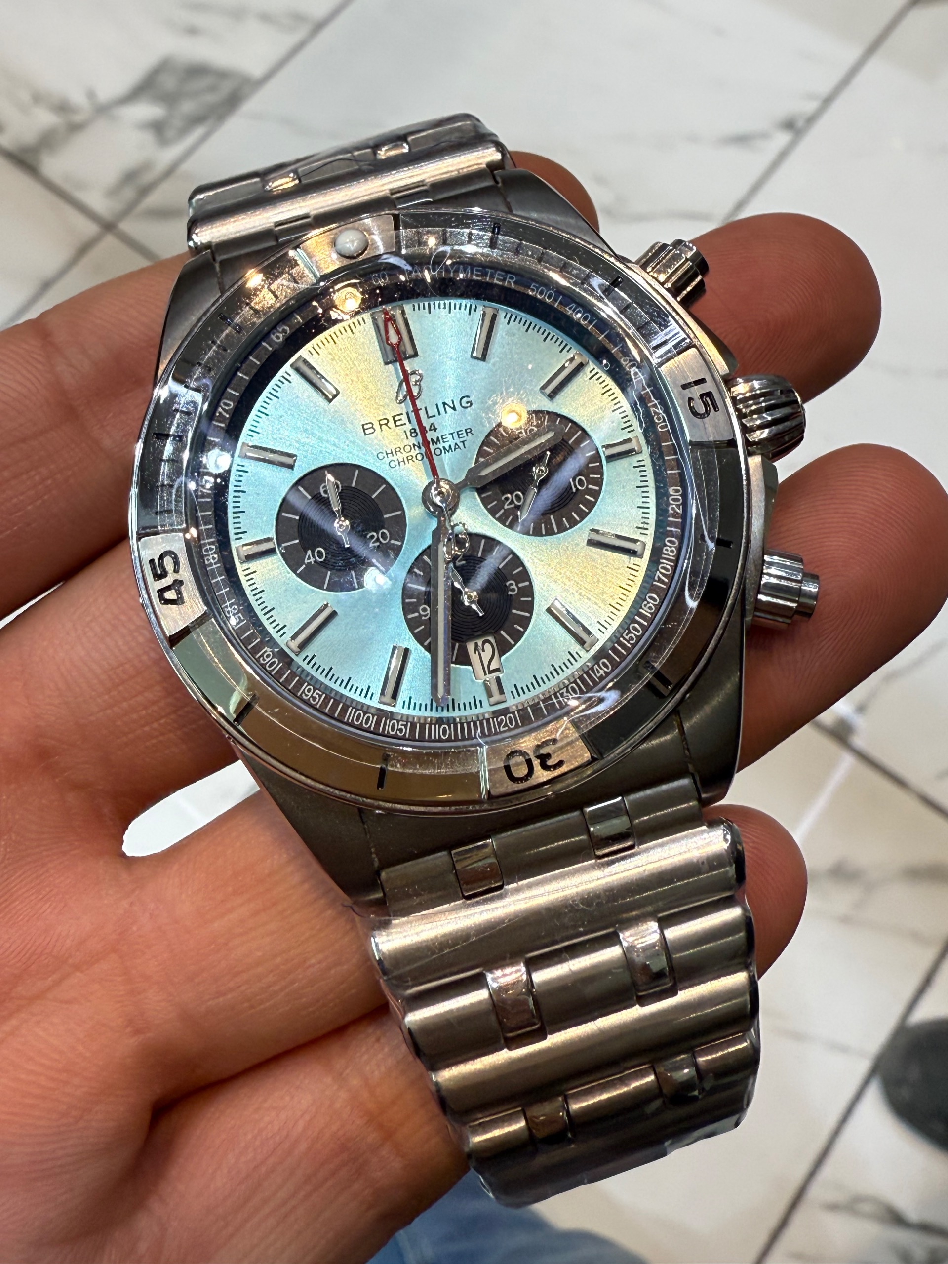 ساعت مچی برایتلینگ ، کرنو ، صفحه تیفانی