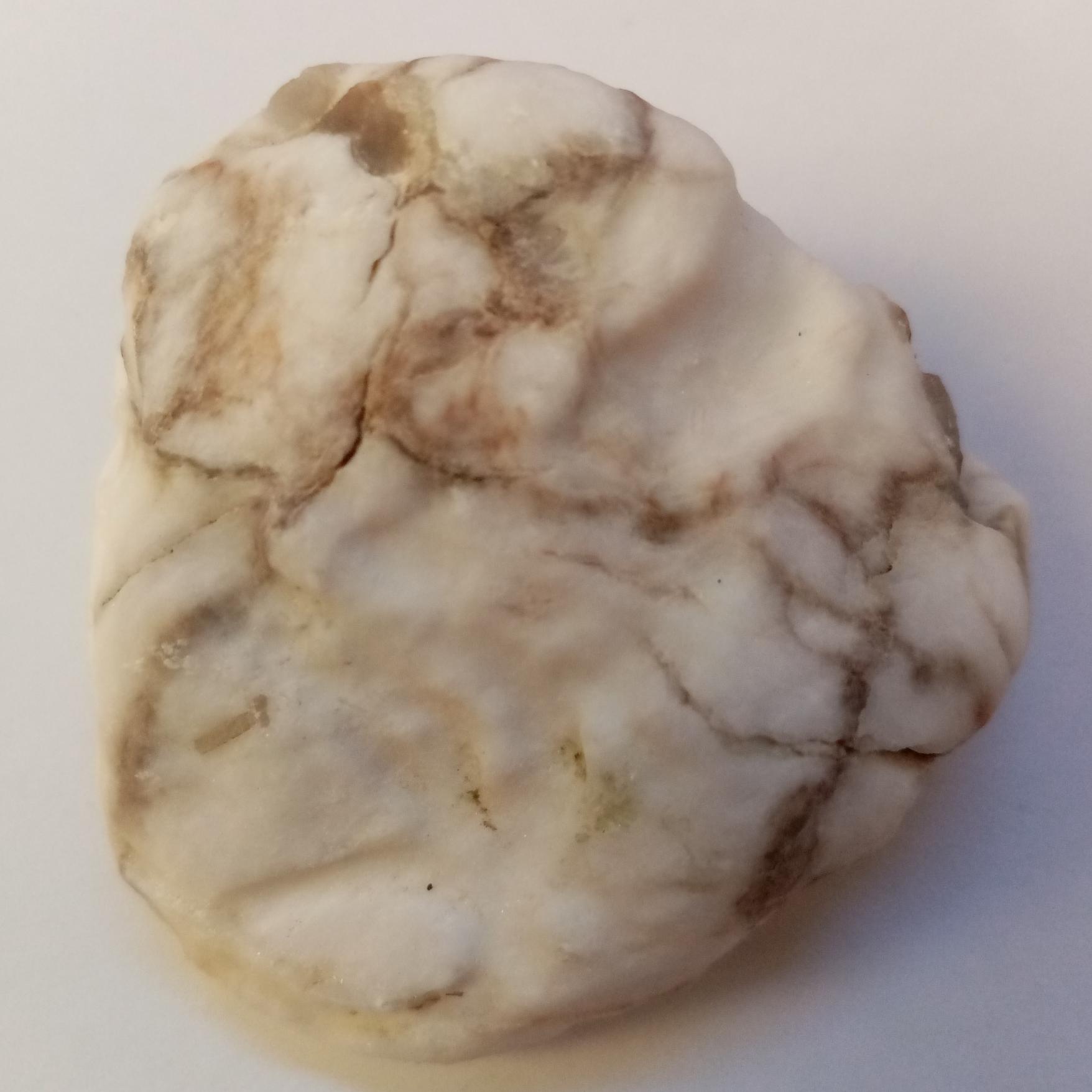 سنگ سفید رگه دار