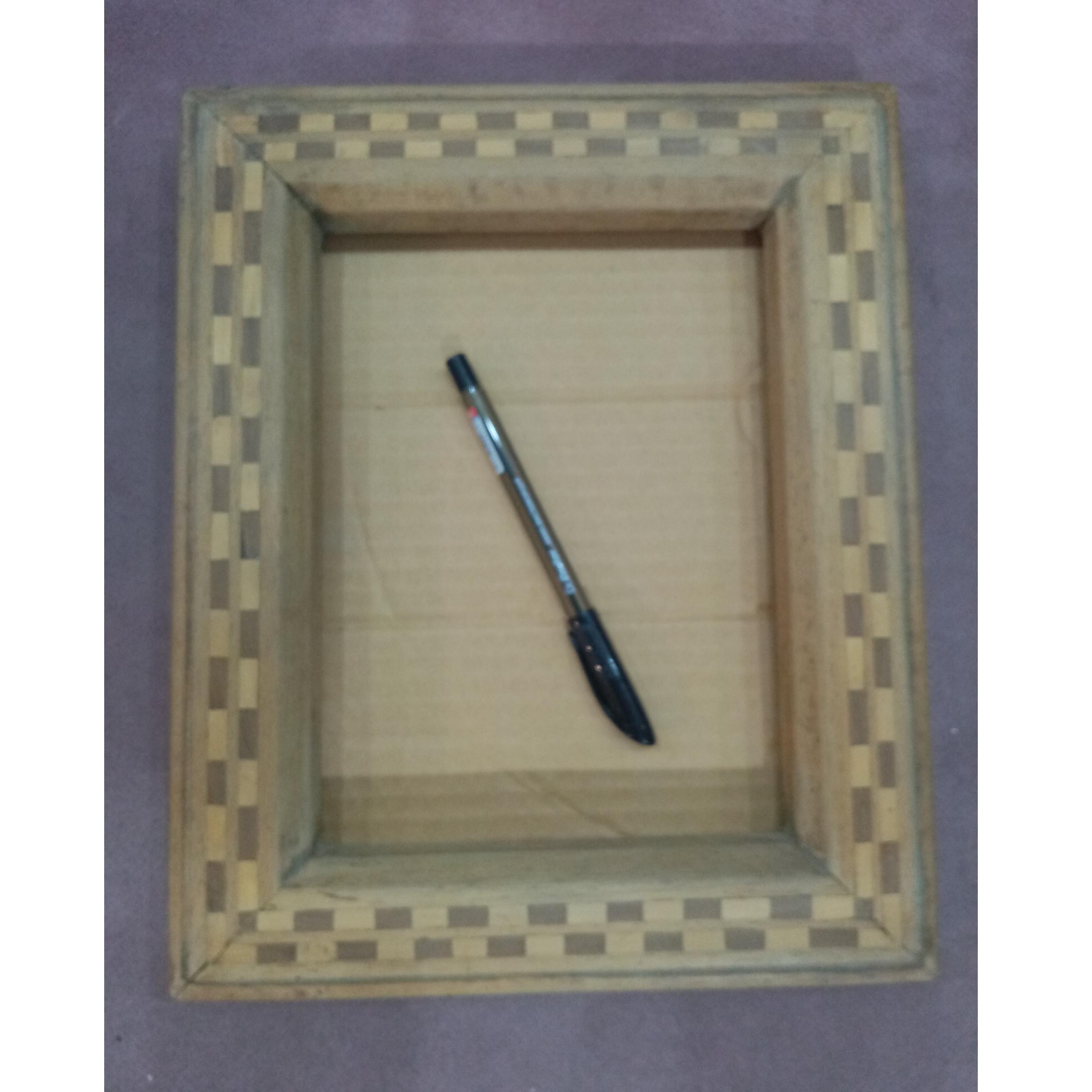 قاب عکس چوبی منبت کاری قدیمی