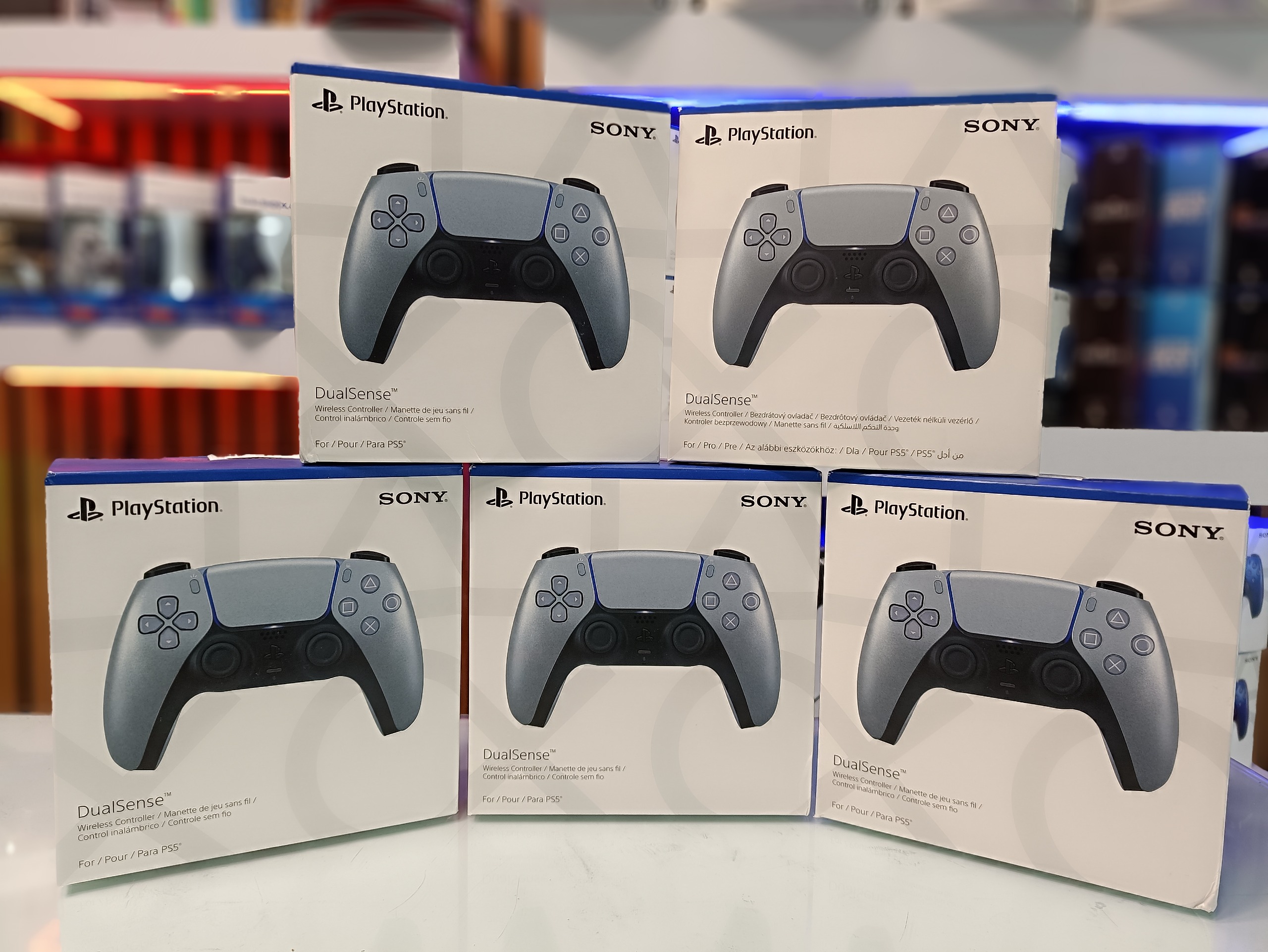 DualSense Sterling Silver PS5