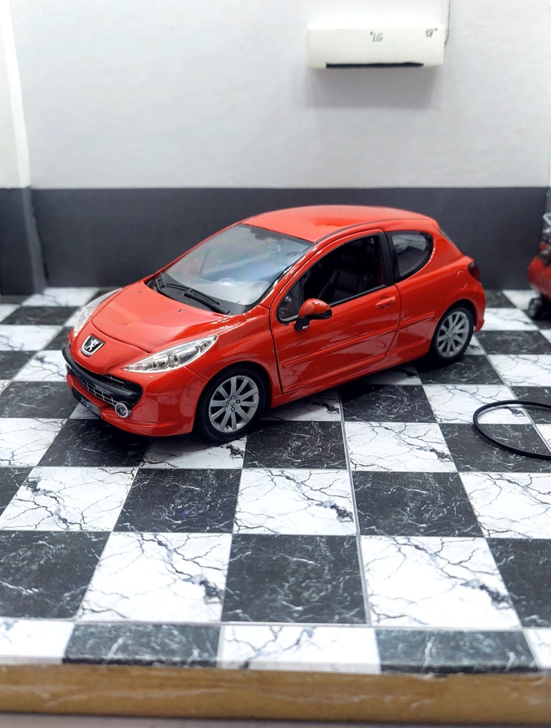 ماکت 207 ویلی 1.24