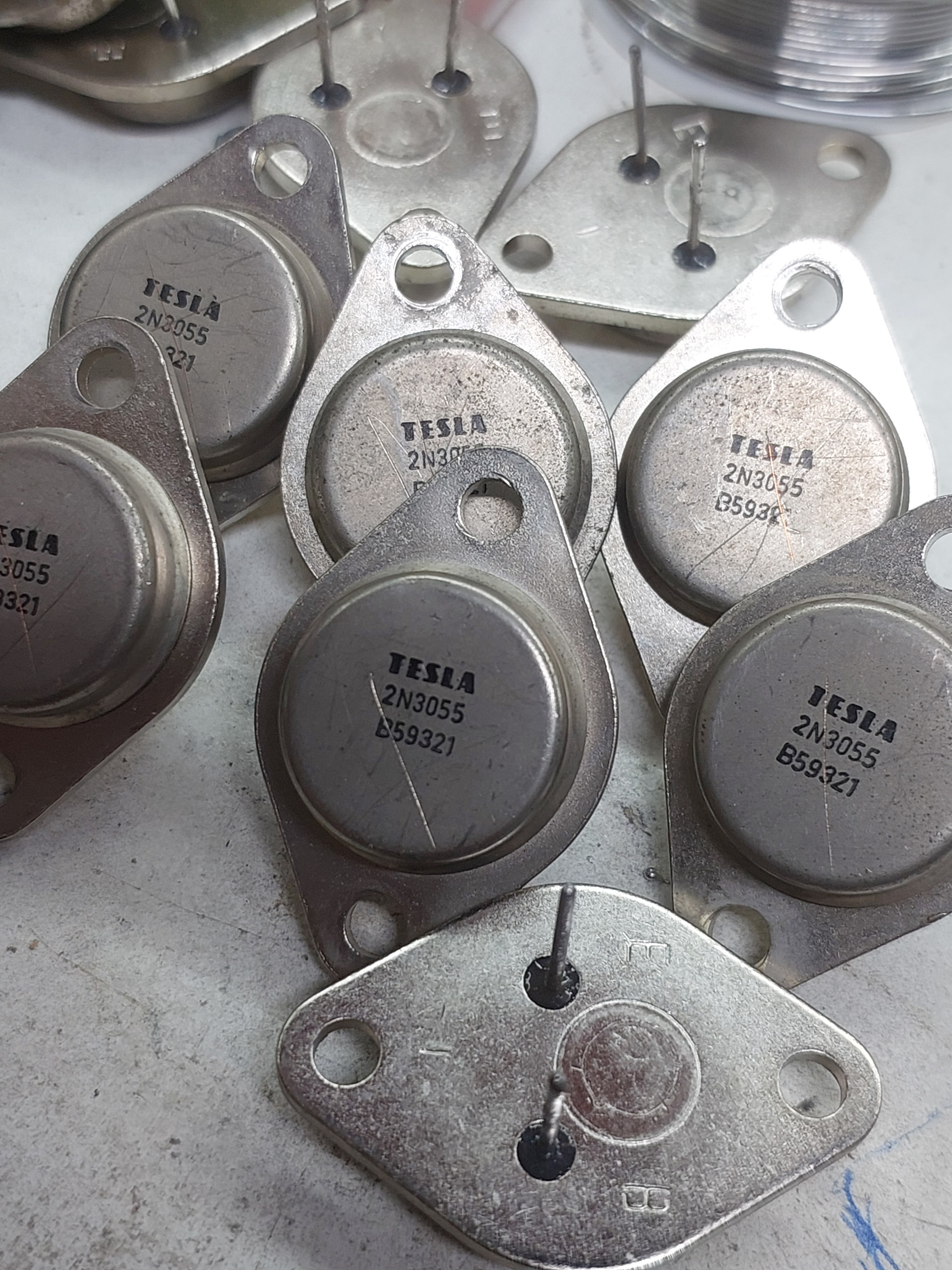 ترانزیستور اورجینال تسلا