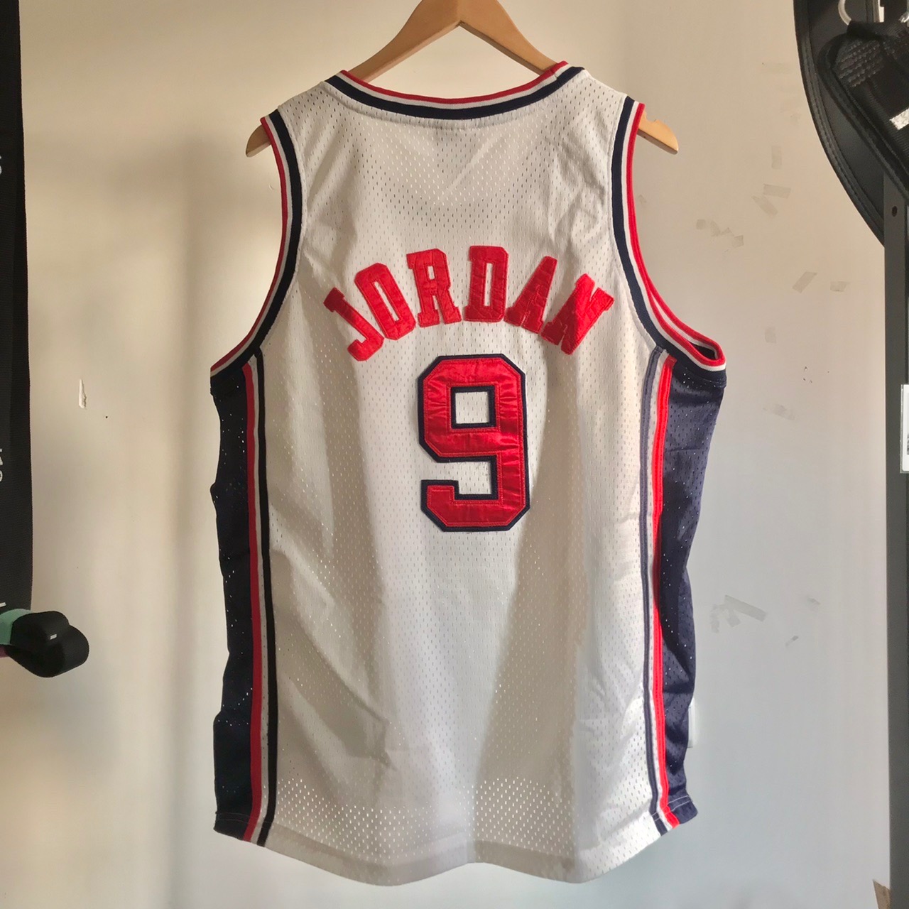 جرزی بسکتبال آدیداس