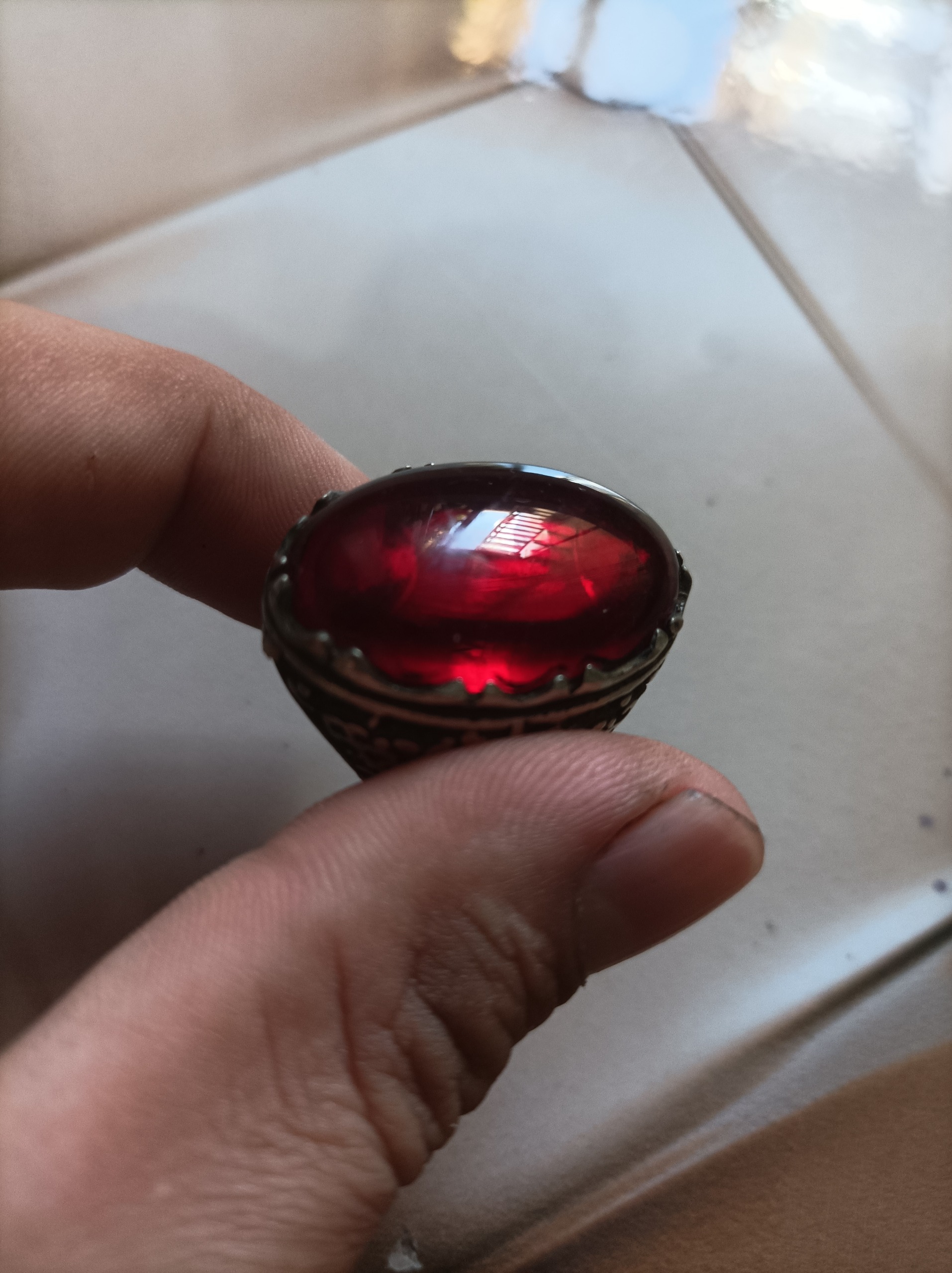 انگشتر یاقوت سرخ