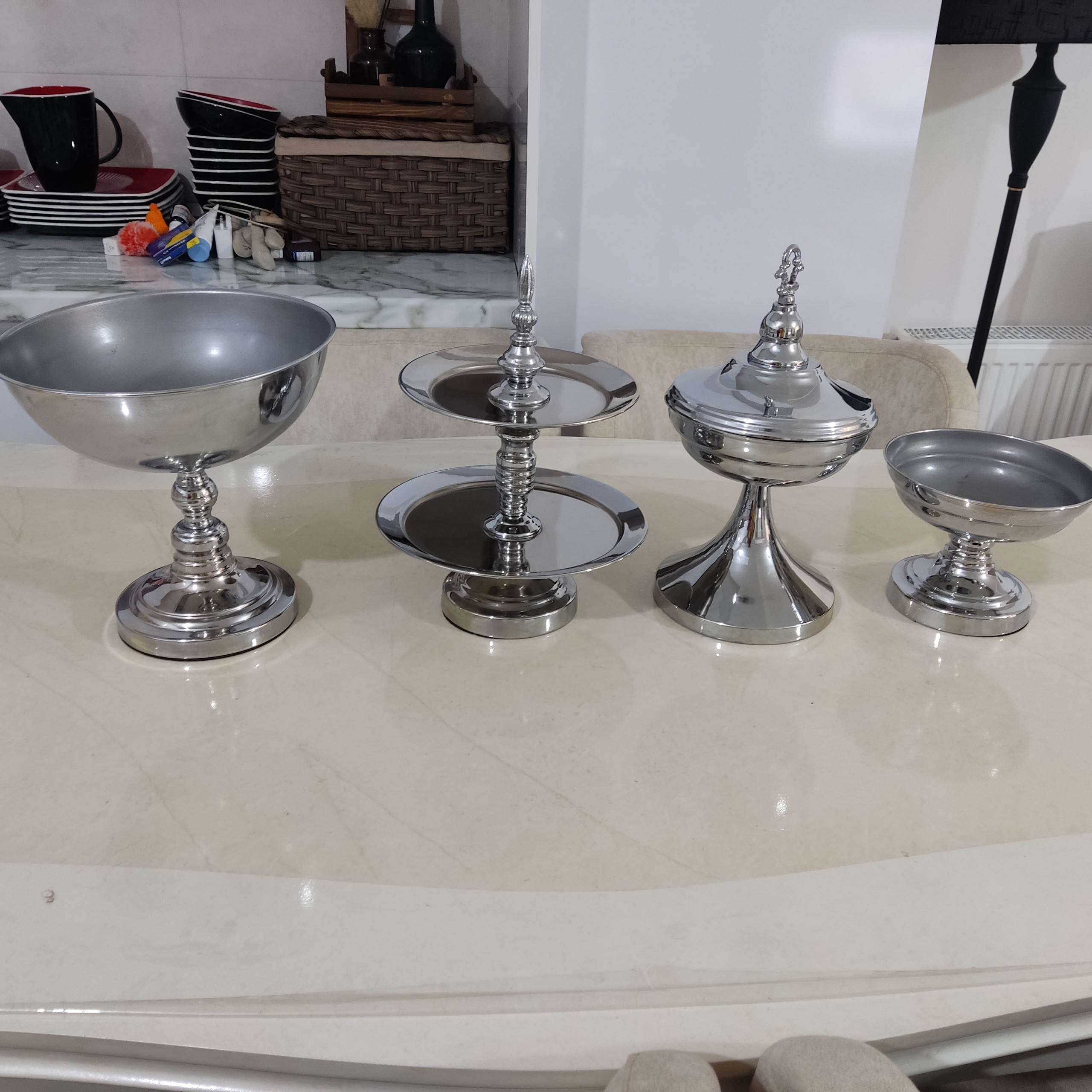 سرویس پذیرایی نونو