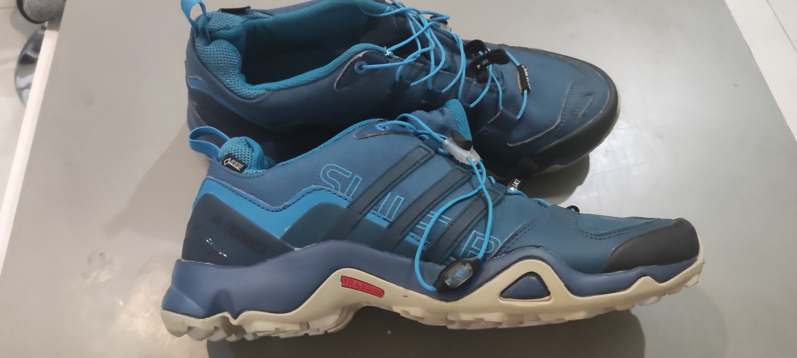 کفش کتانی مردانه