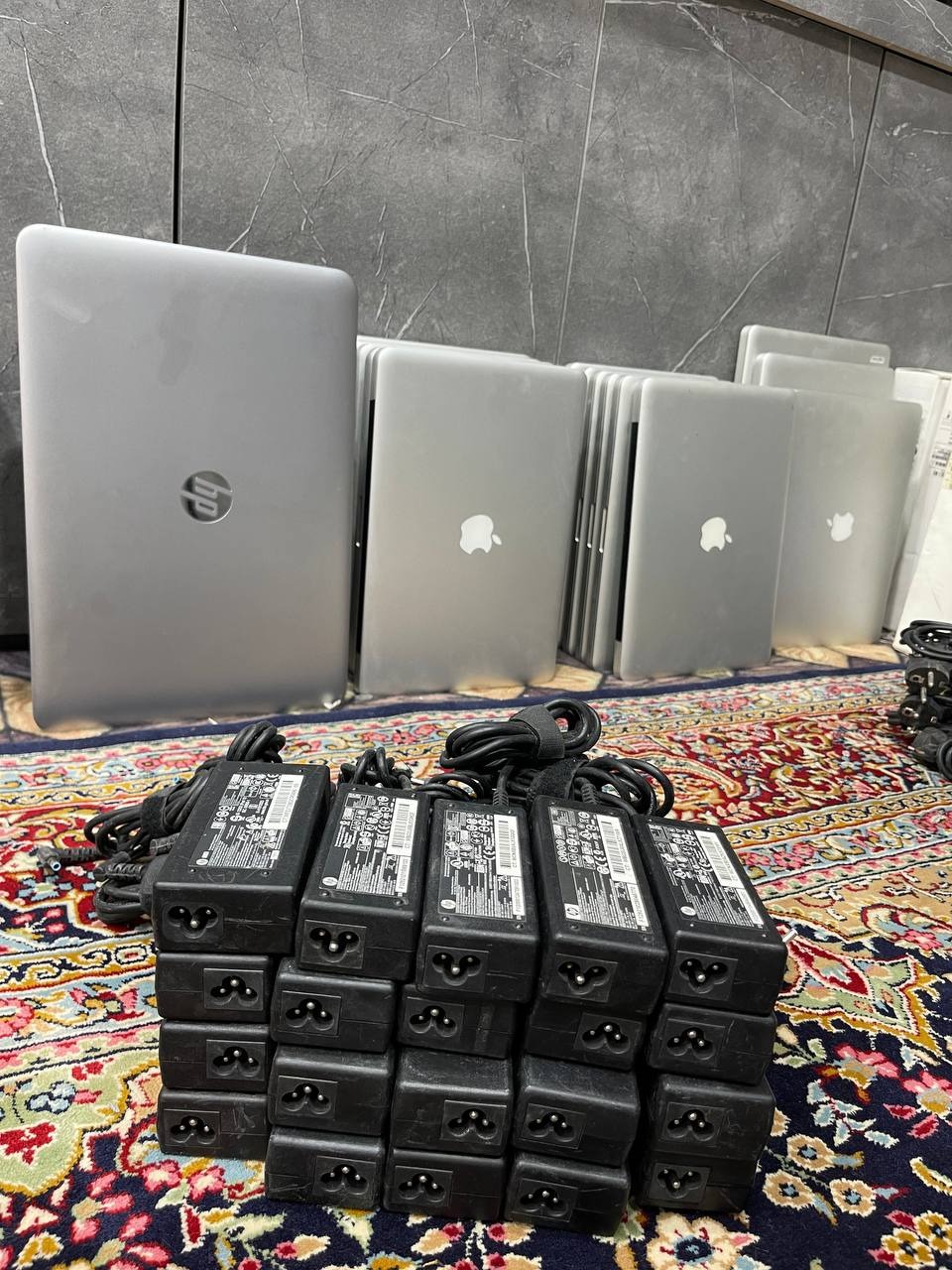 شارژر اچ پی پین آبی 65 وات