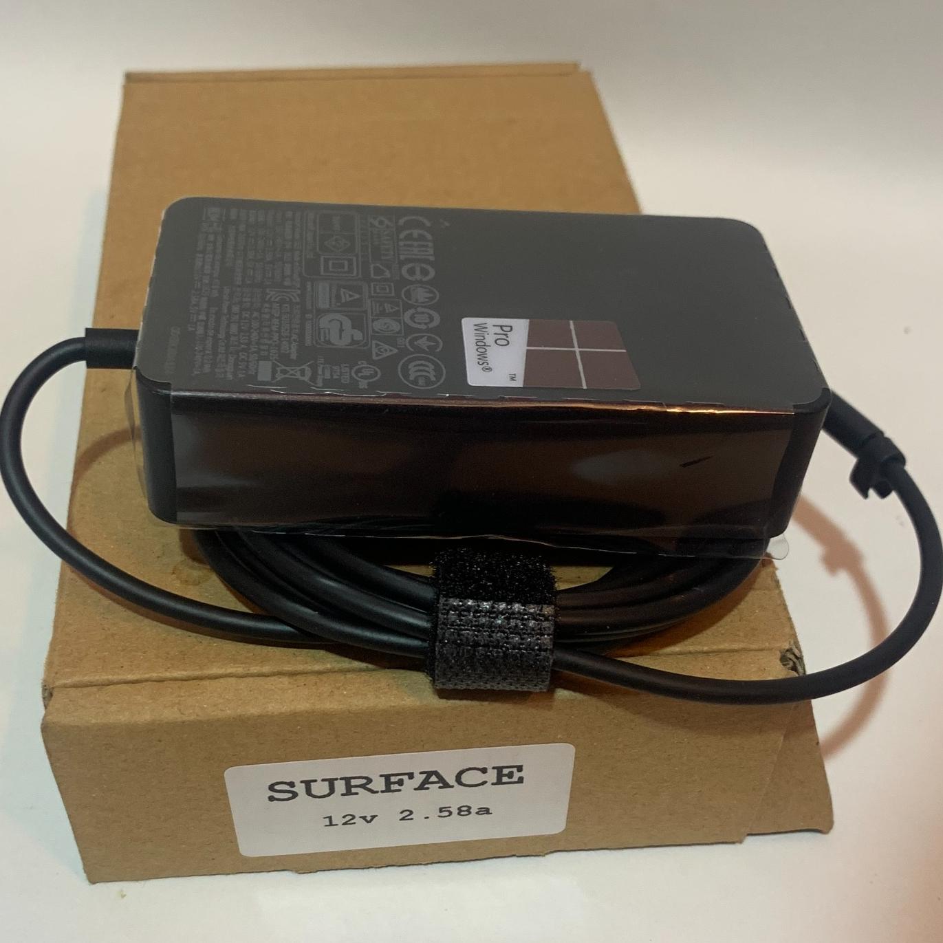 Surface Adapter 12V 2/58A