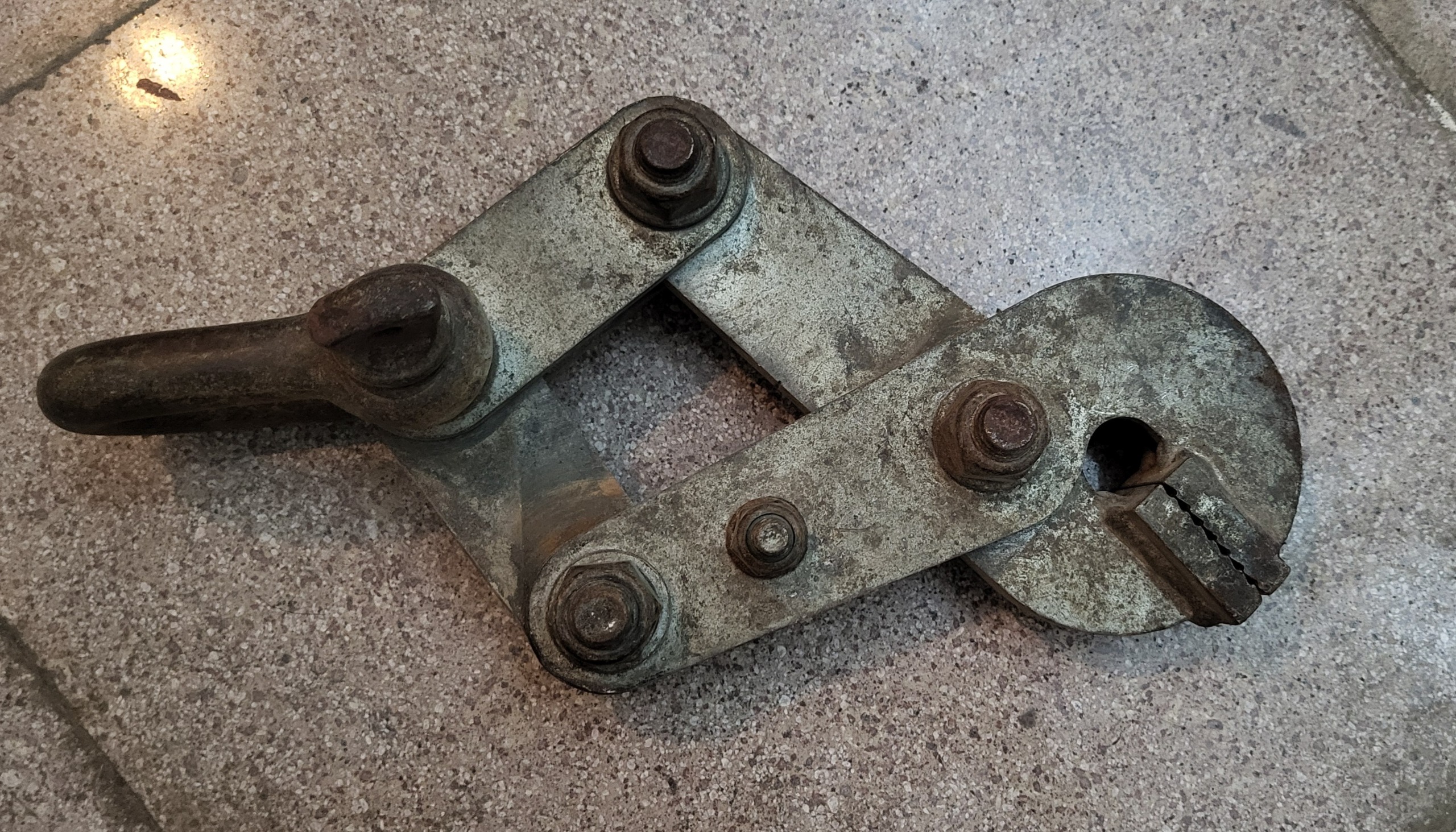 پوست کن نوار نقاله