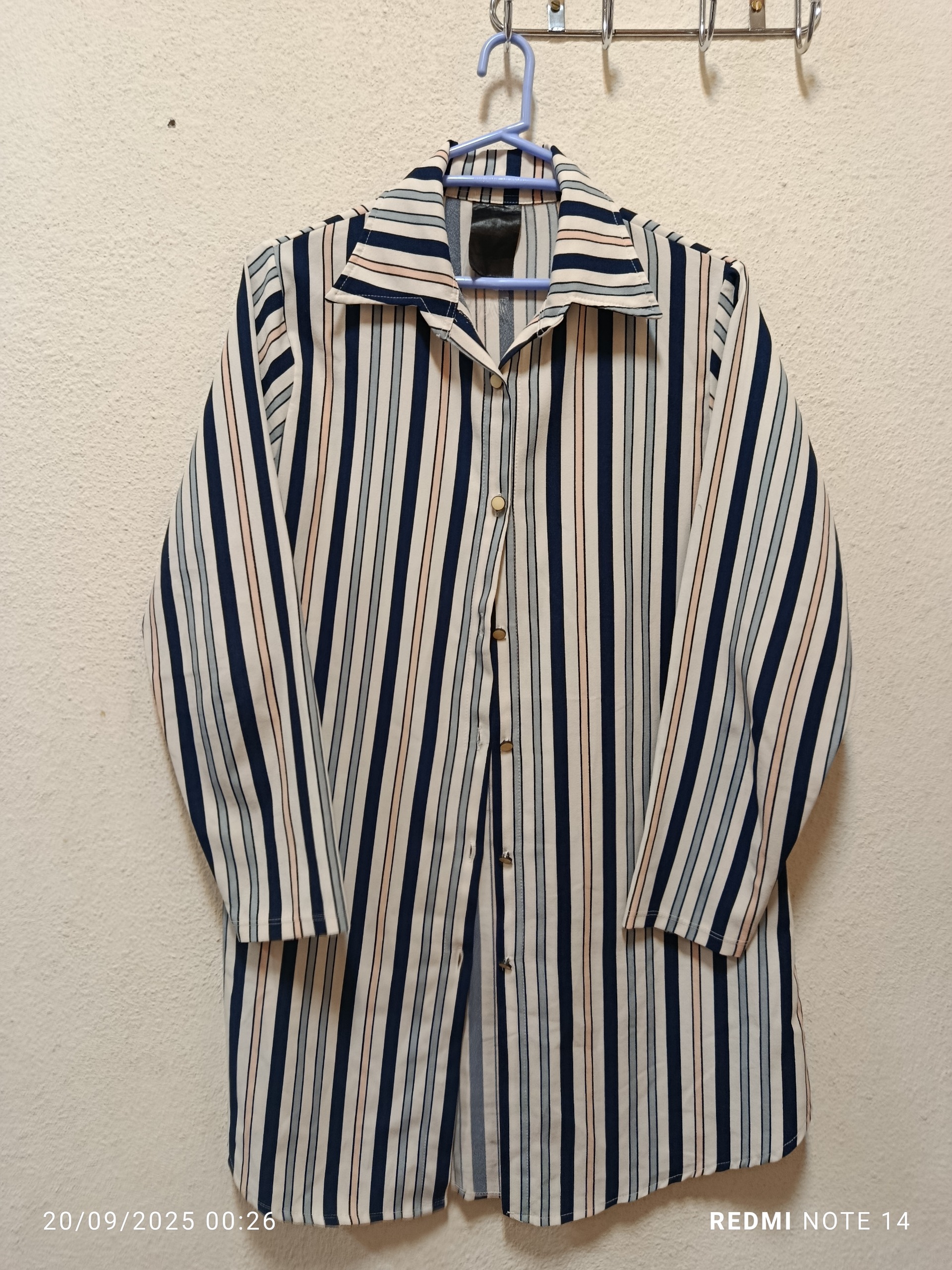 مانتو راه راه زنانه