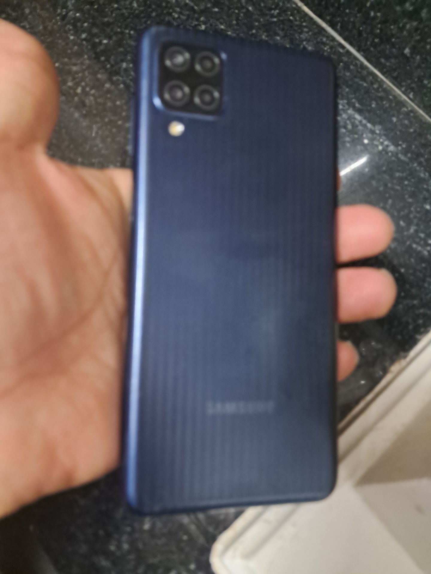 گوشی سامسونگ m12