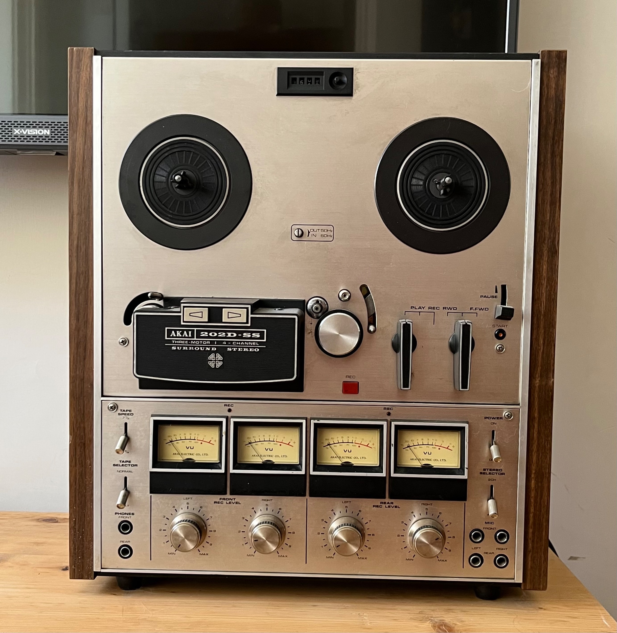 ضبط 202D-SS AKAI