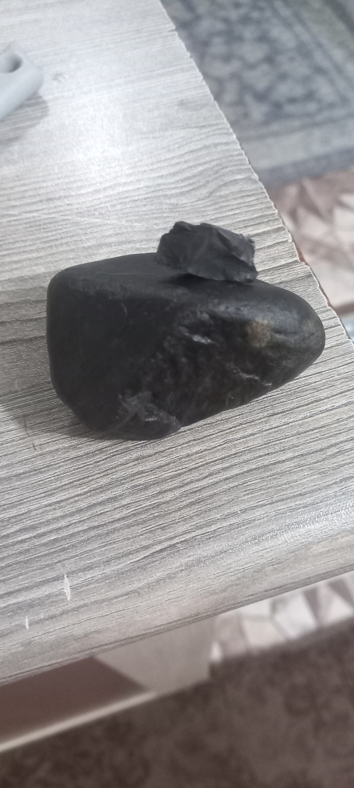 سنگ الماس سیاه مش