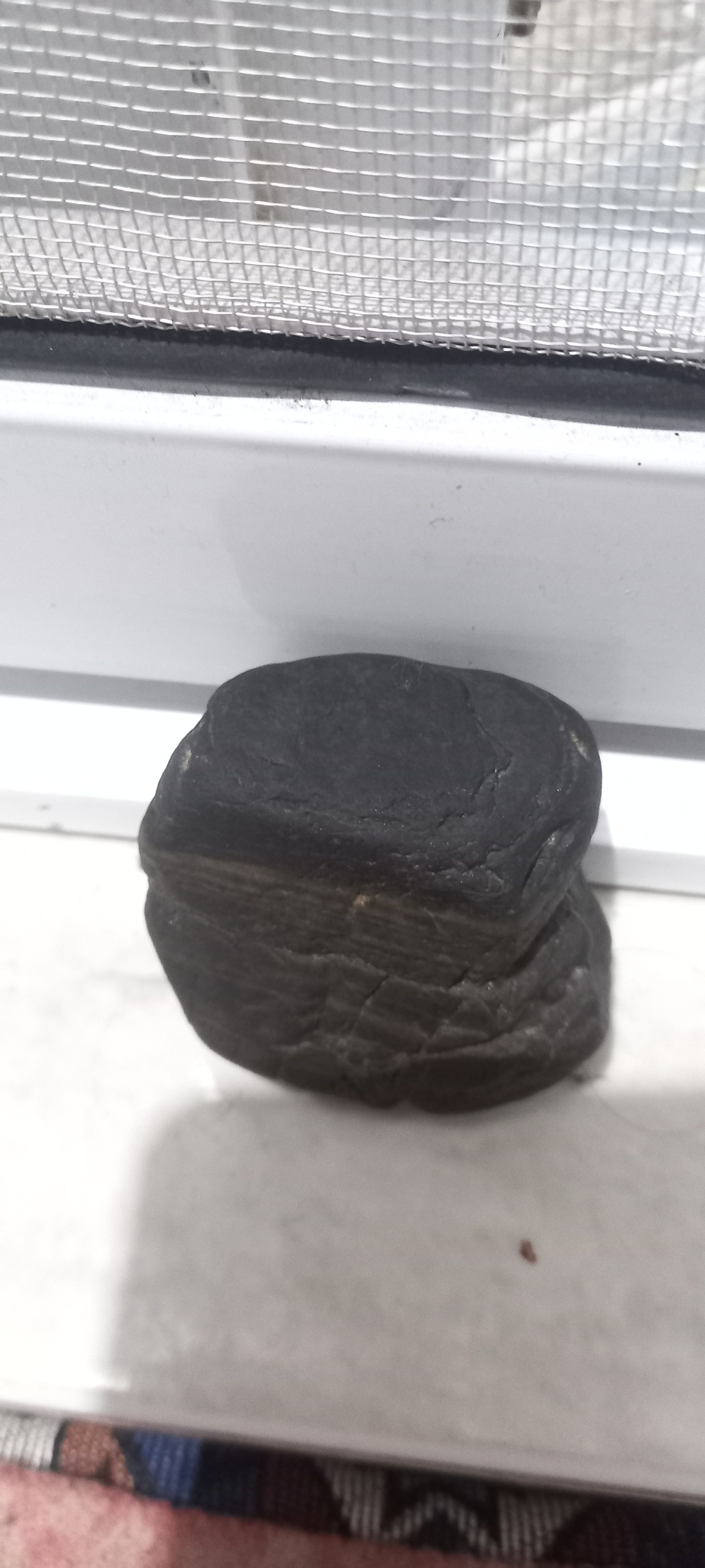 سنگ مشکوک سیاه راف