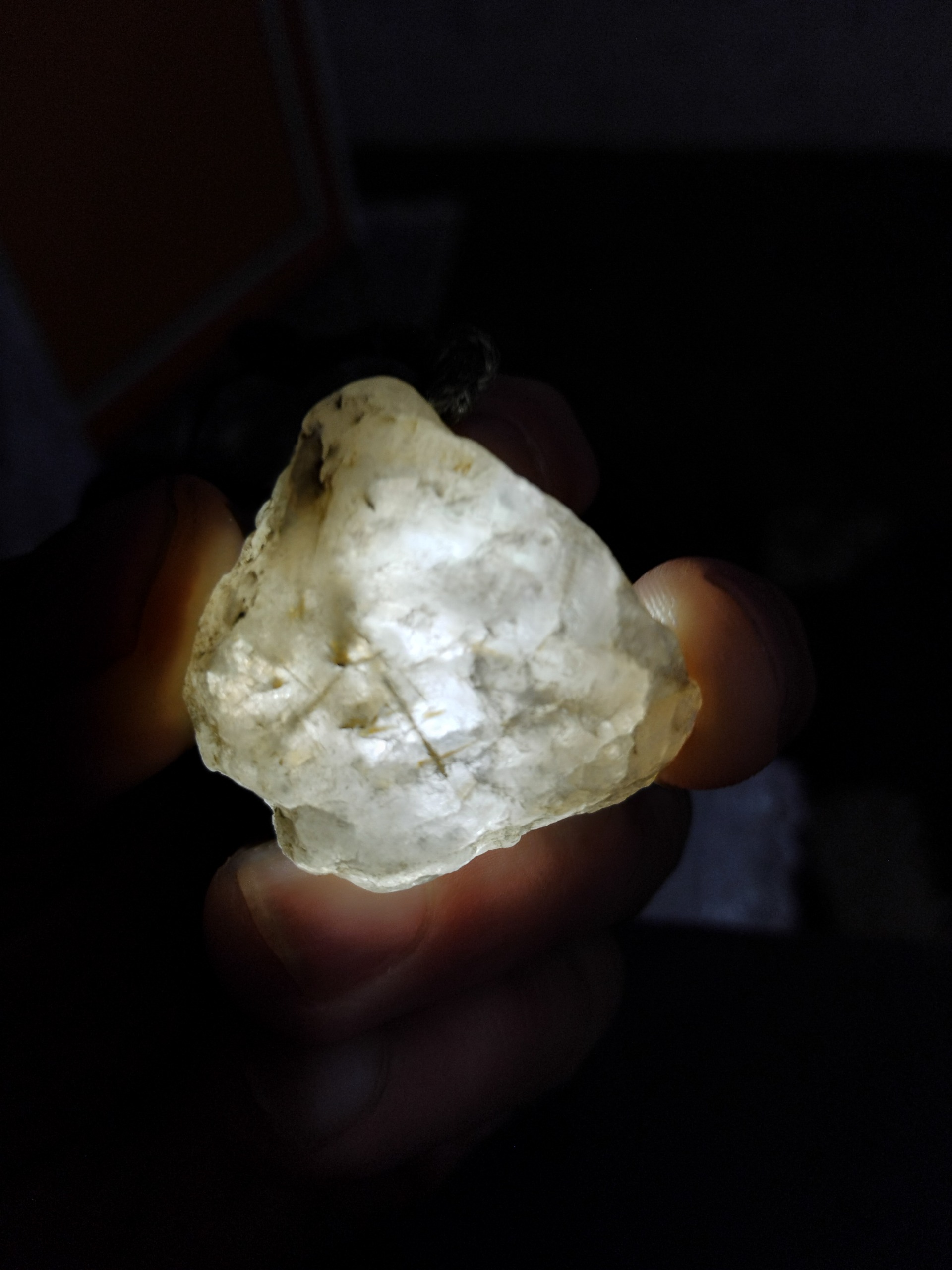 سنگ گواترز مویی