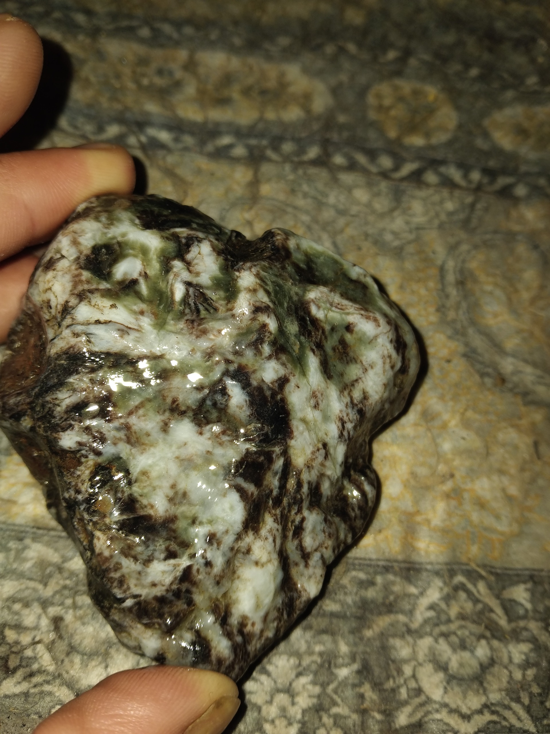 سنگ فوق کمیاب زیبا بزرگ