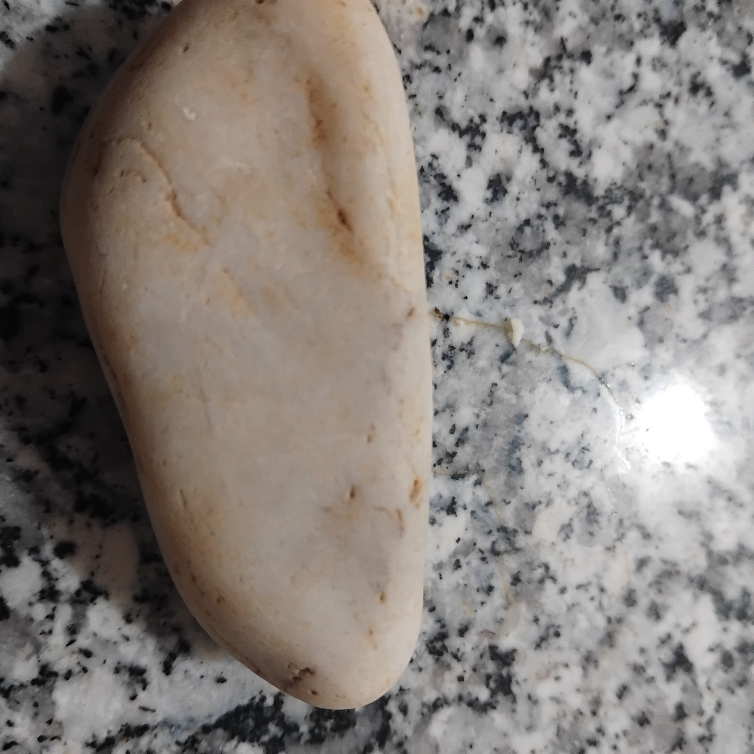 سنگ یاقوت الماس شیری