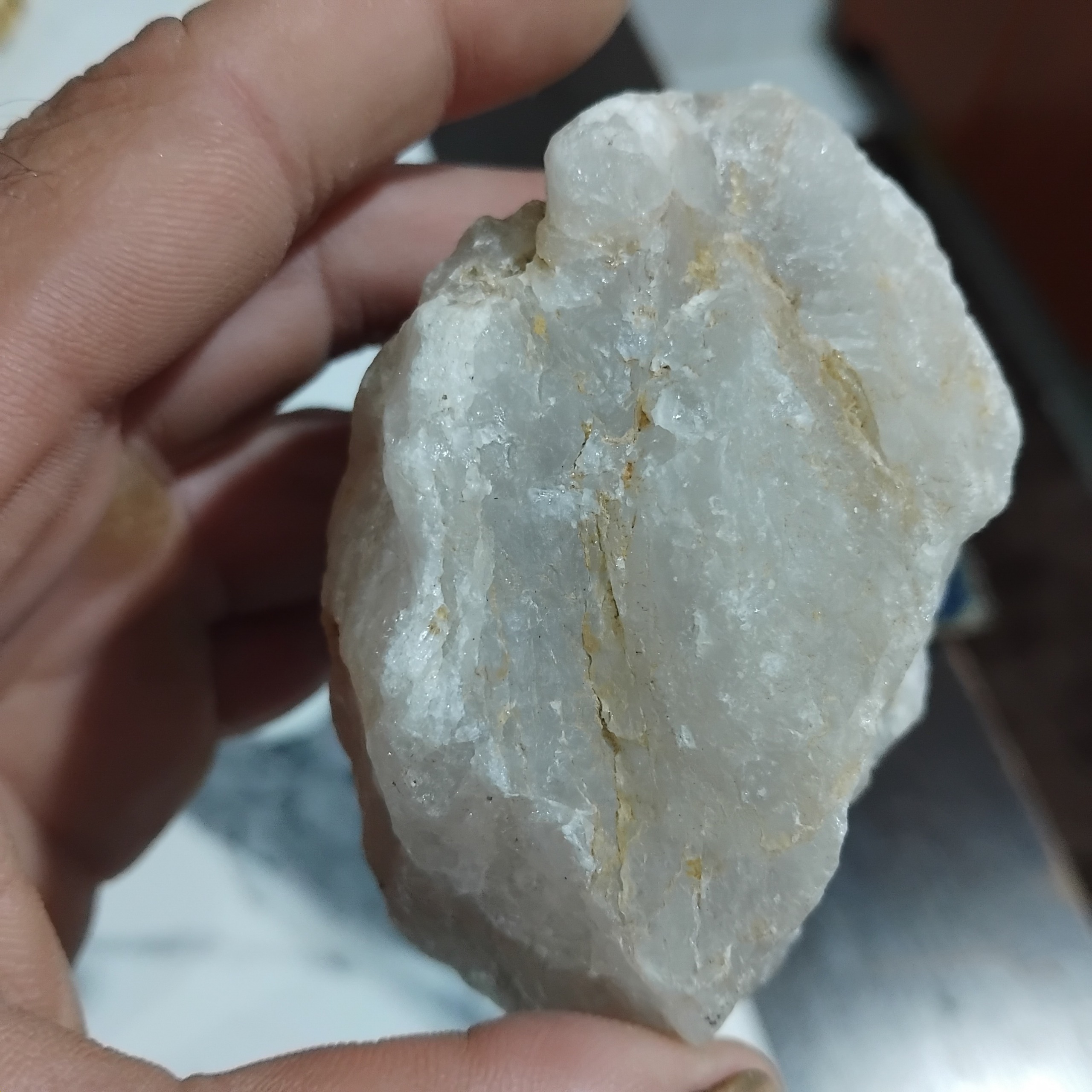 کریستال شفاف بزرگ راف