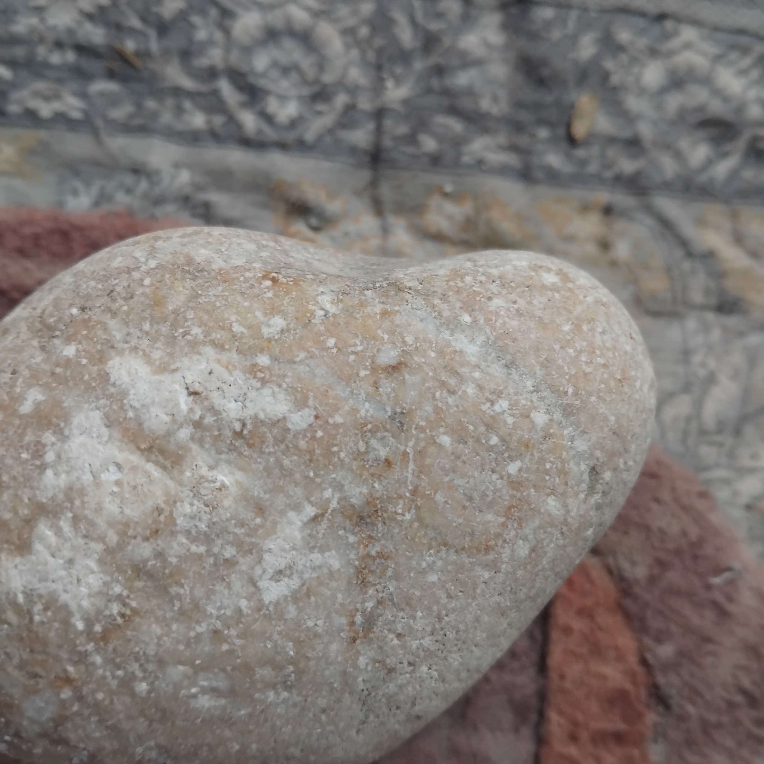 سنگ فوق سخت زیبا