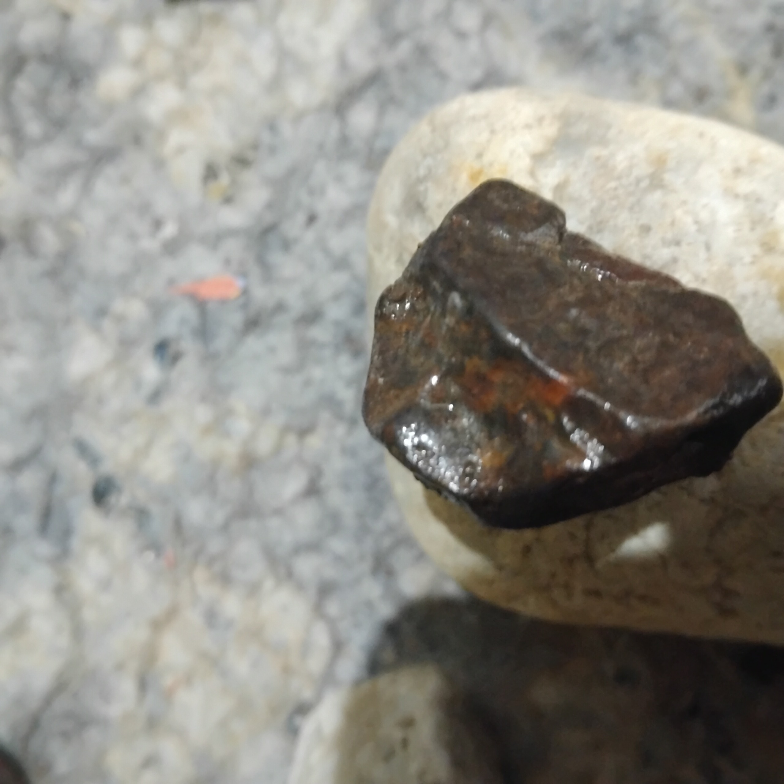 سنگ زیبای سنگین راف