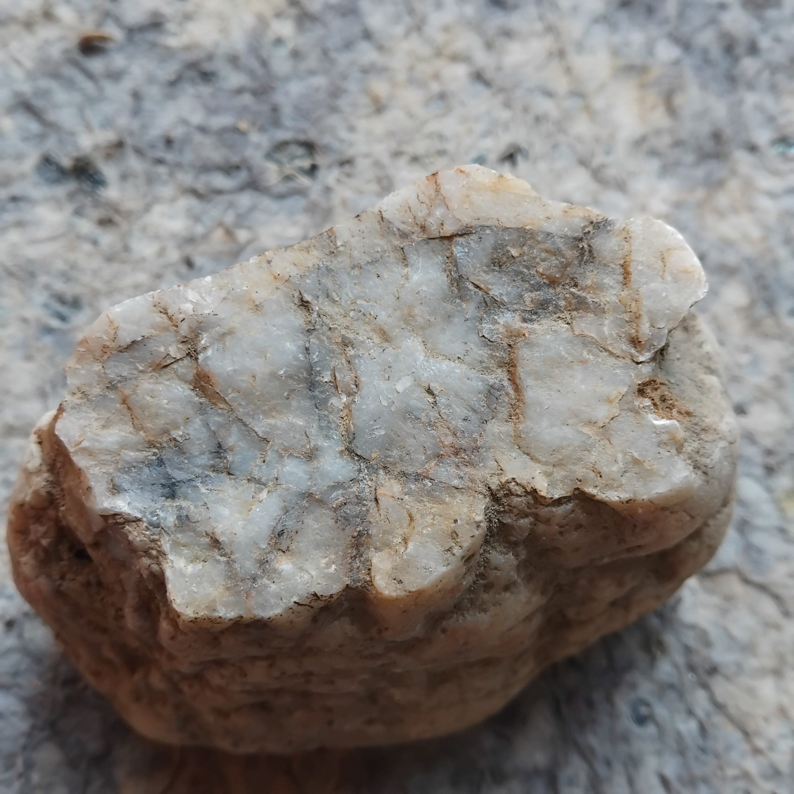 سنگ سخت قوی محکم