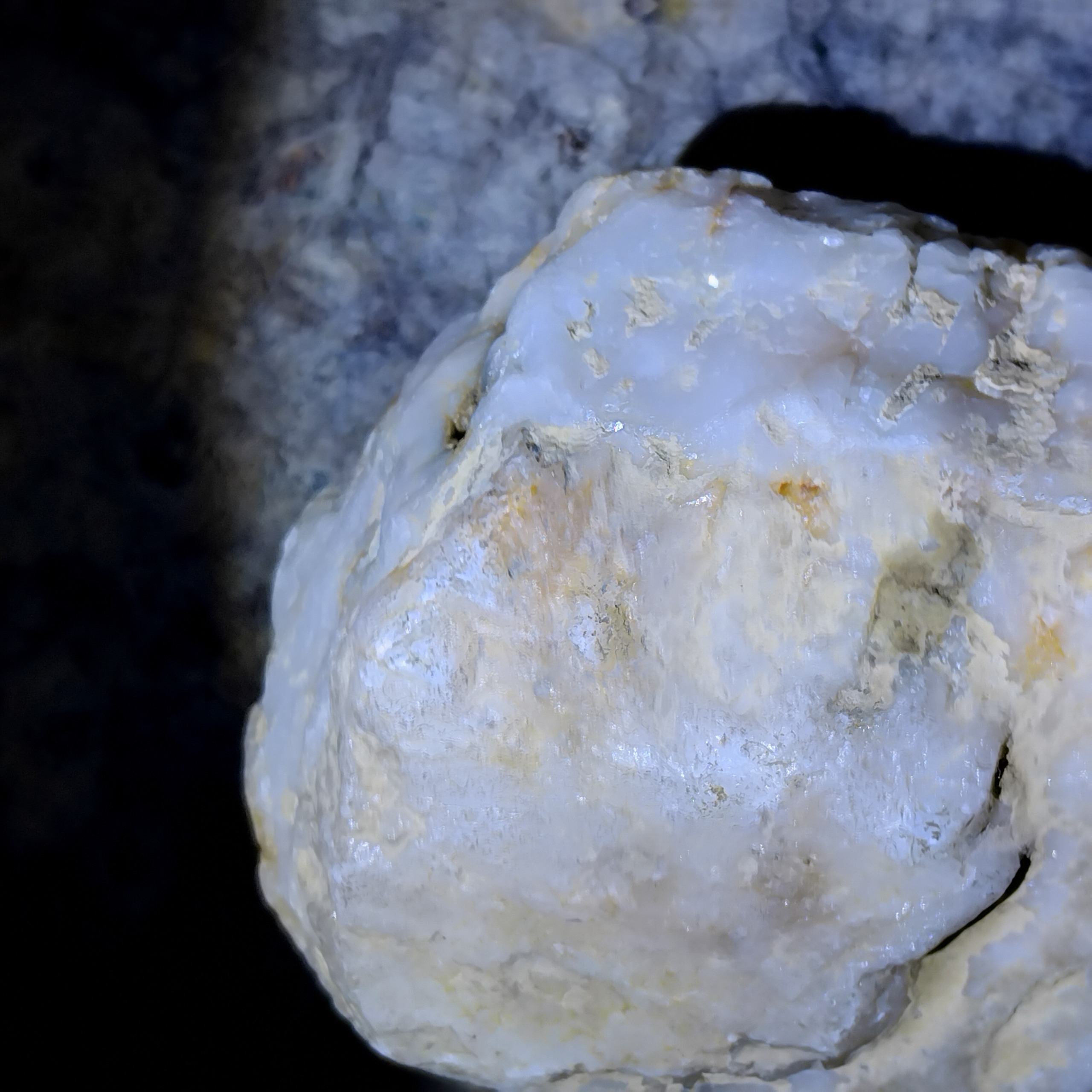 سنگ شیری بزرگ زیبا 200گ