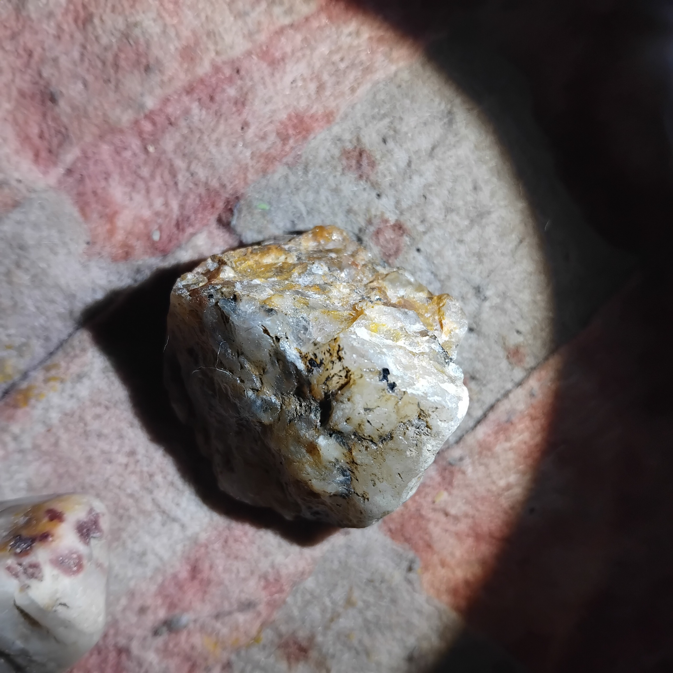 کهربای راف زیبا