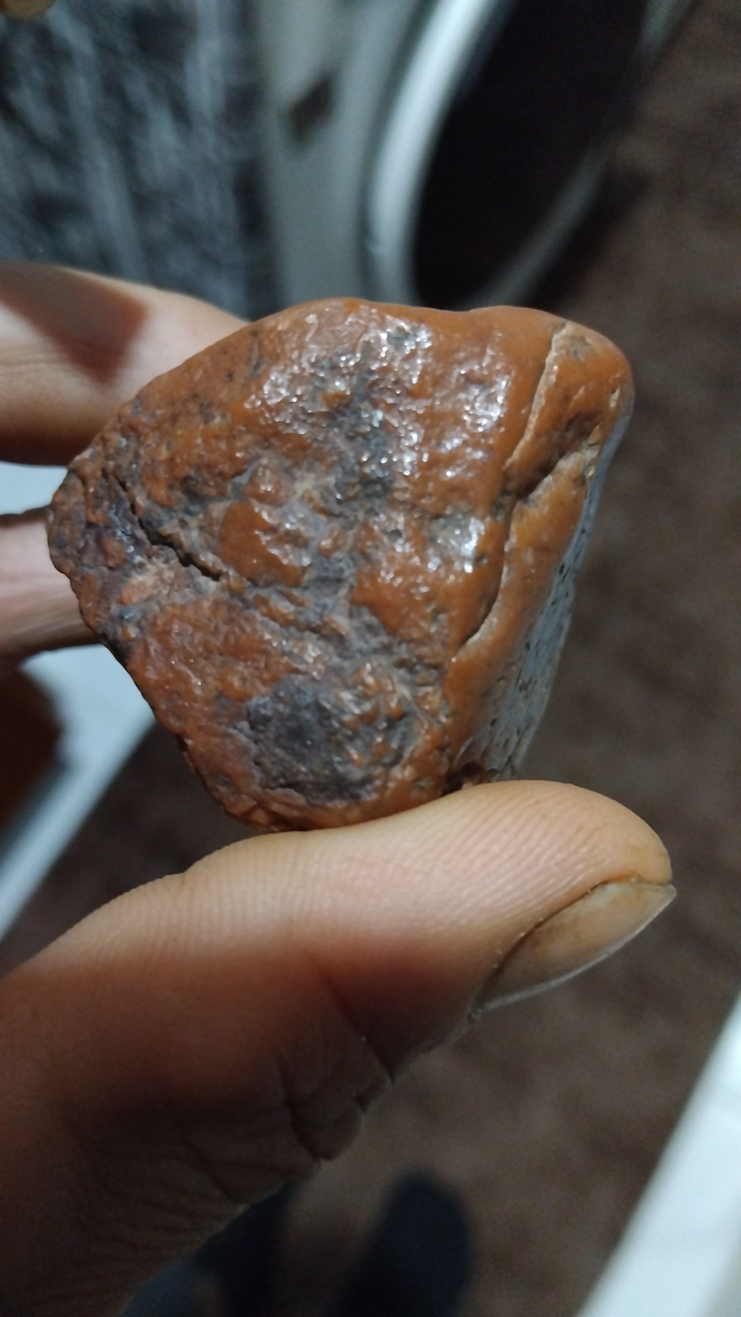 عقیق قرمز کمیاب 75گرمی راف معدنی