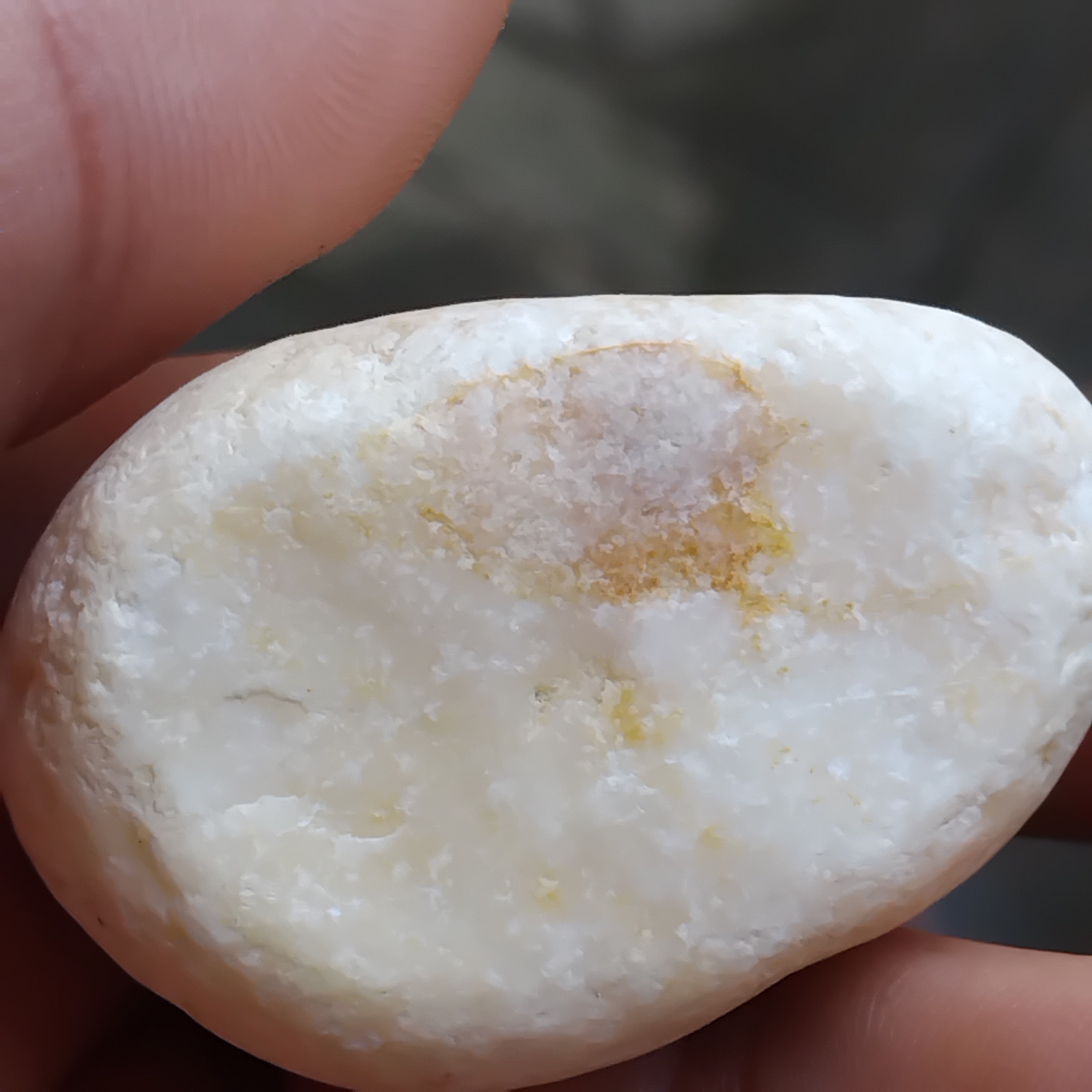 سنگ زیبا الماسی یاقوتی کمیاب 40گرم