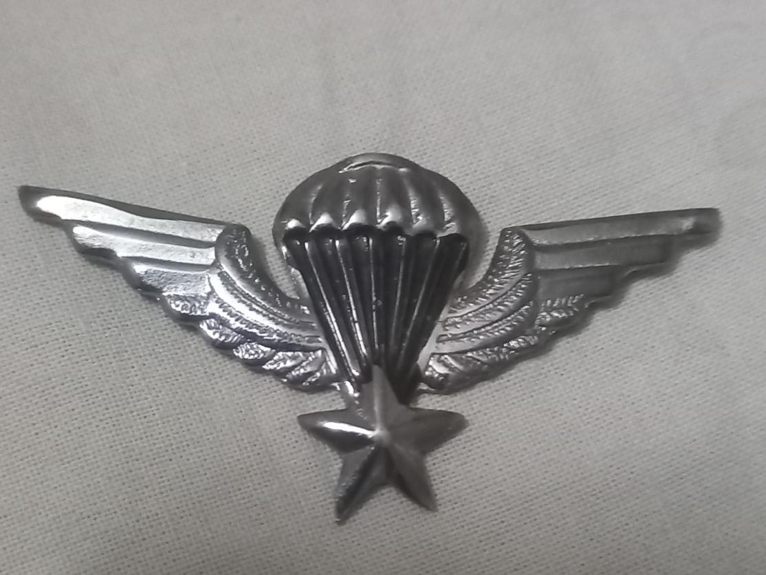 نشان چتربازی نیروی هوایی