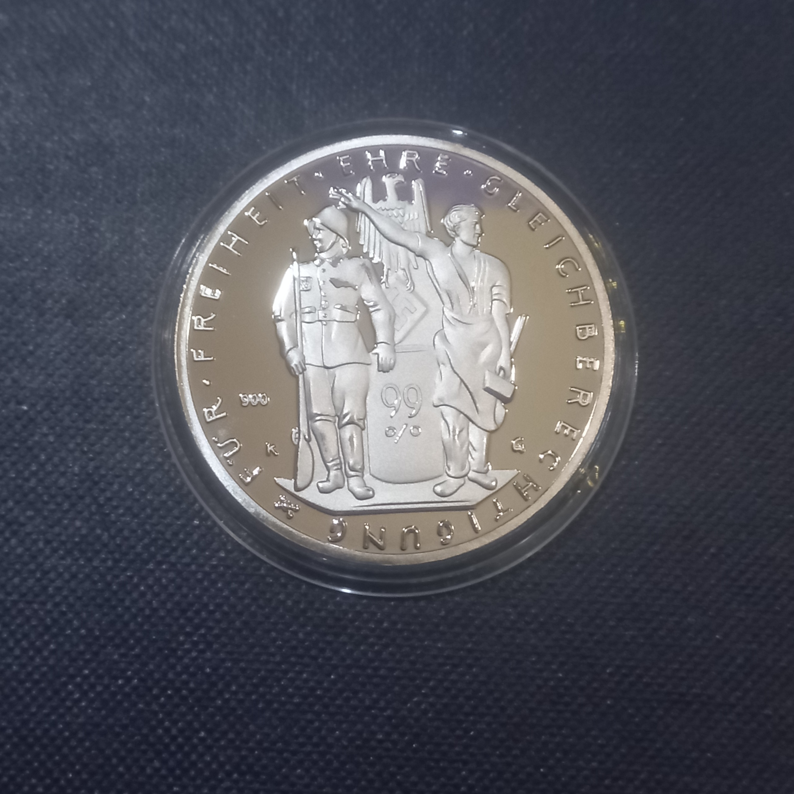 یادبود روکش نقره المان