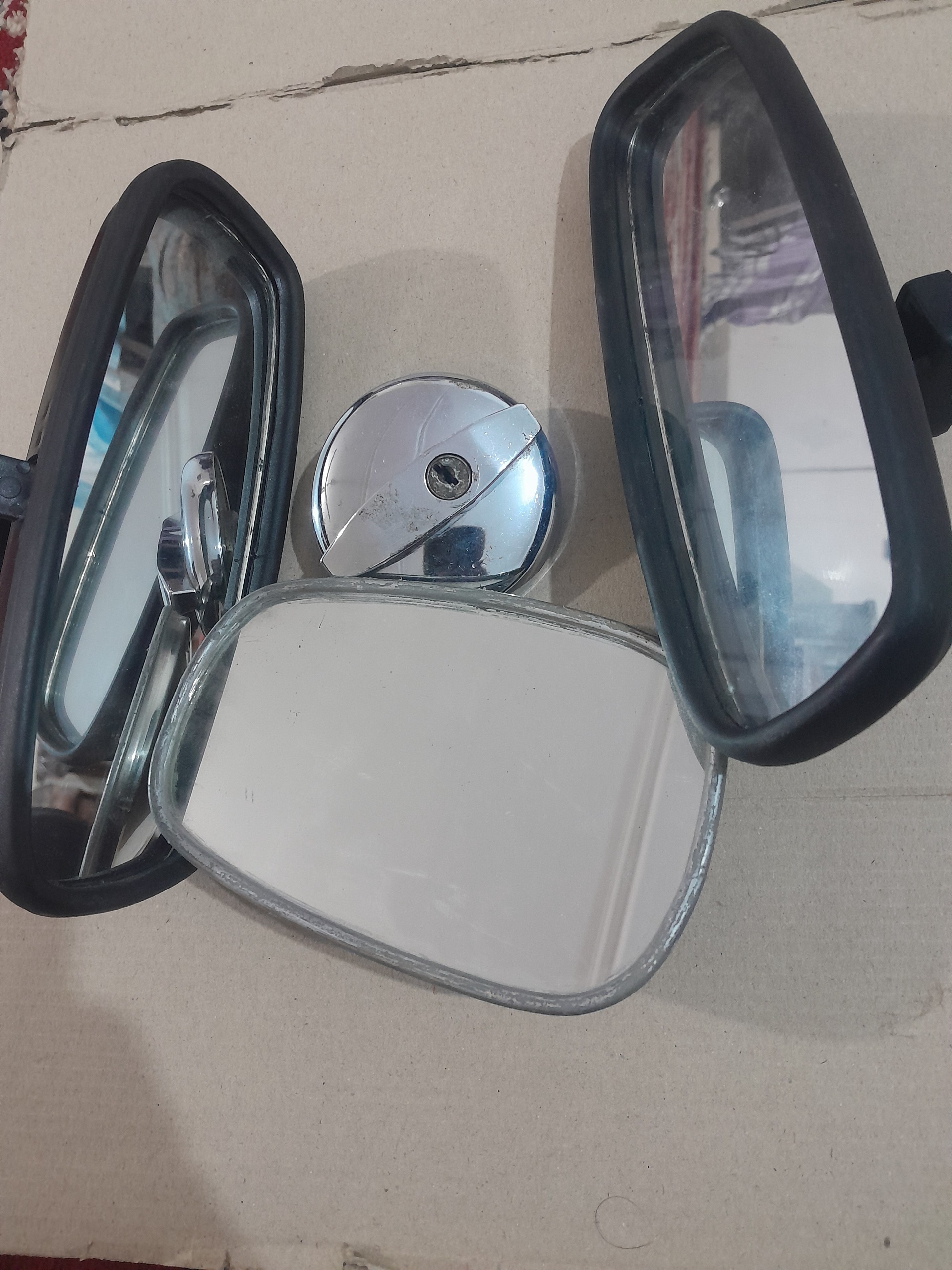 آینه و درب باک