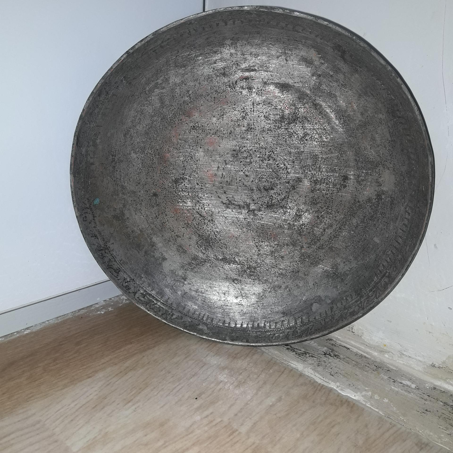 ظرف مسی قدیمی