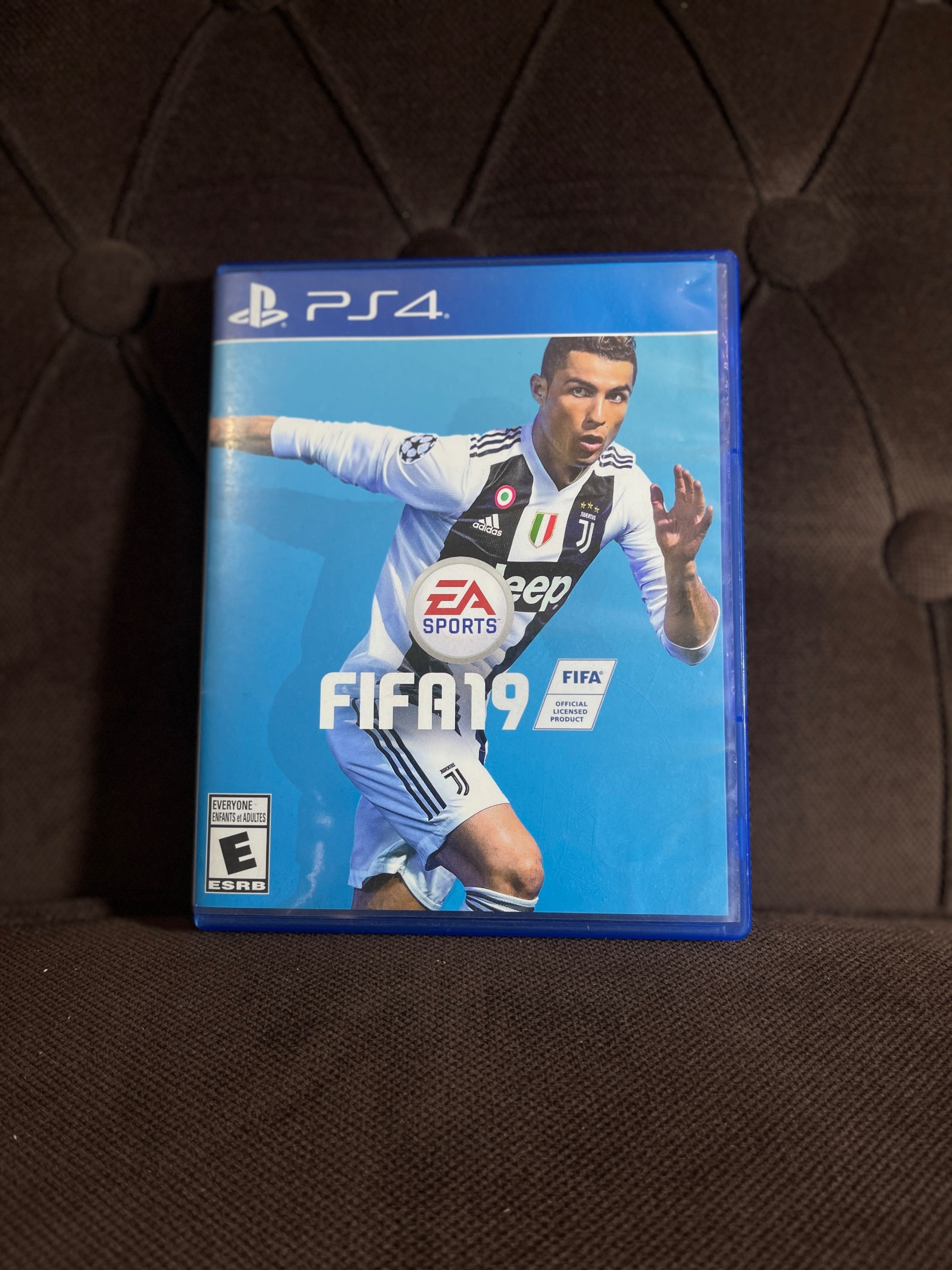 بازی FIFA 19 pes4 درحد پلمپ تمیز