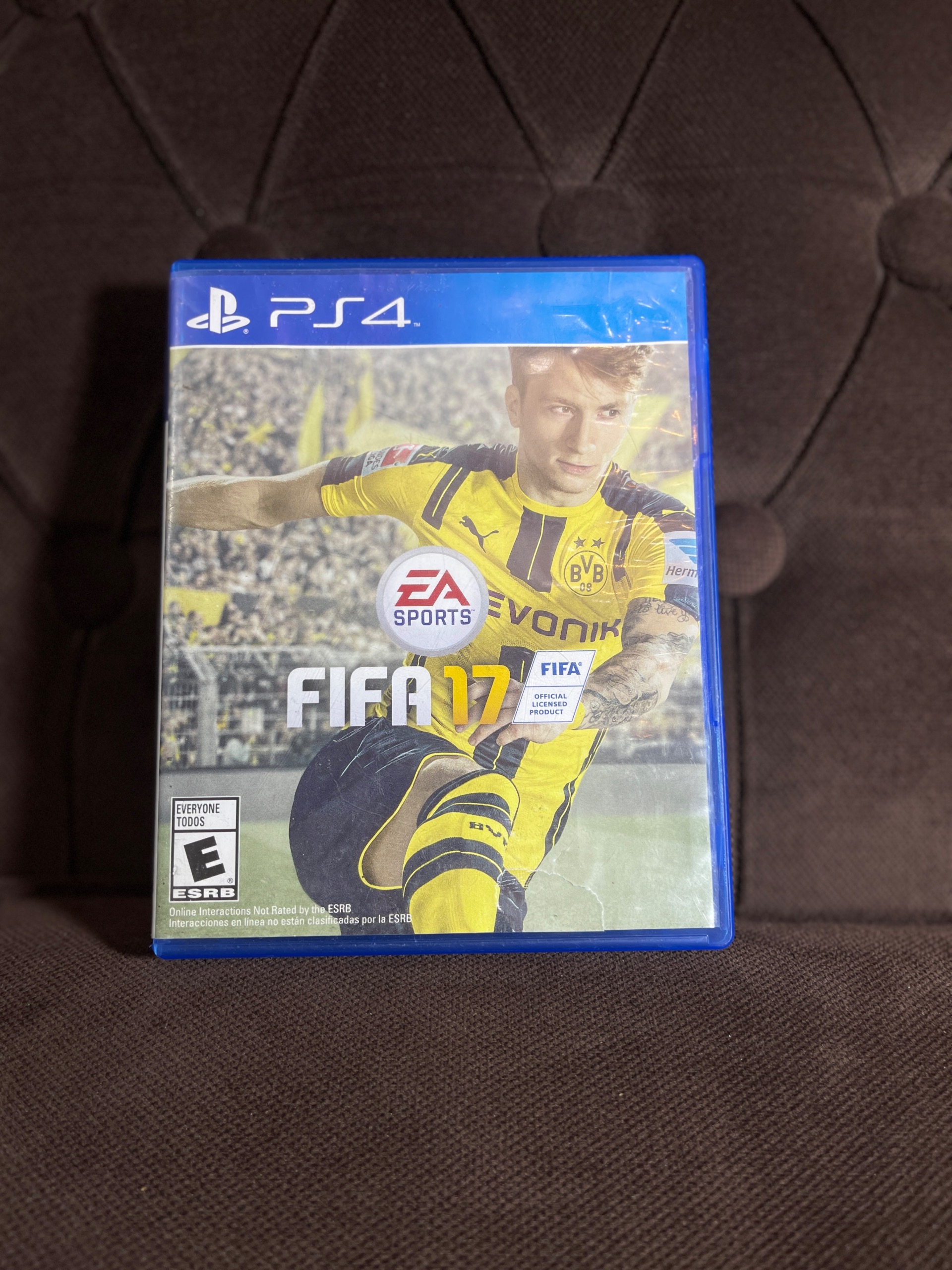 بازی FIFA 17 pes4 درحد ، تمیز و عالی