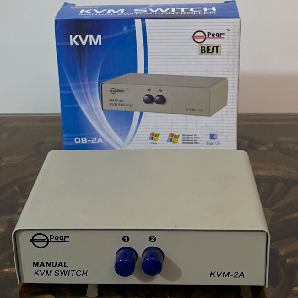 دستگاه KVM سوئیچ