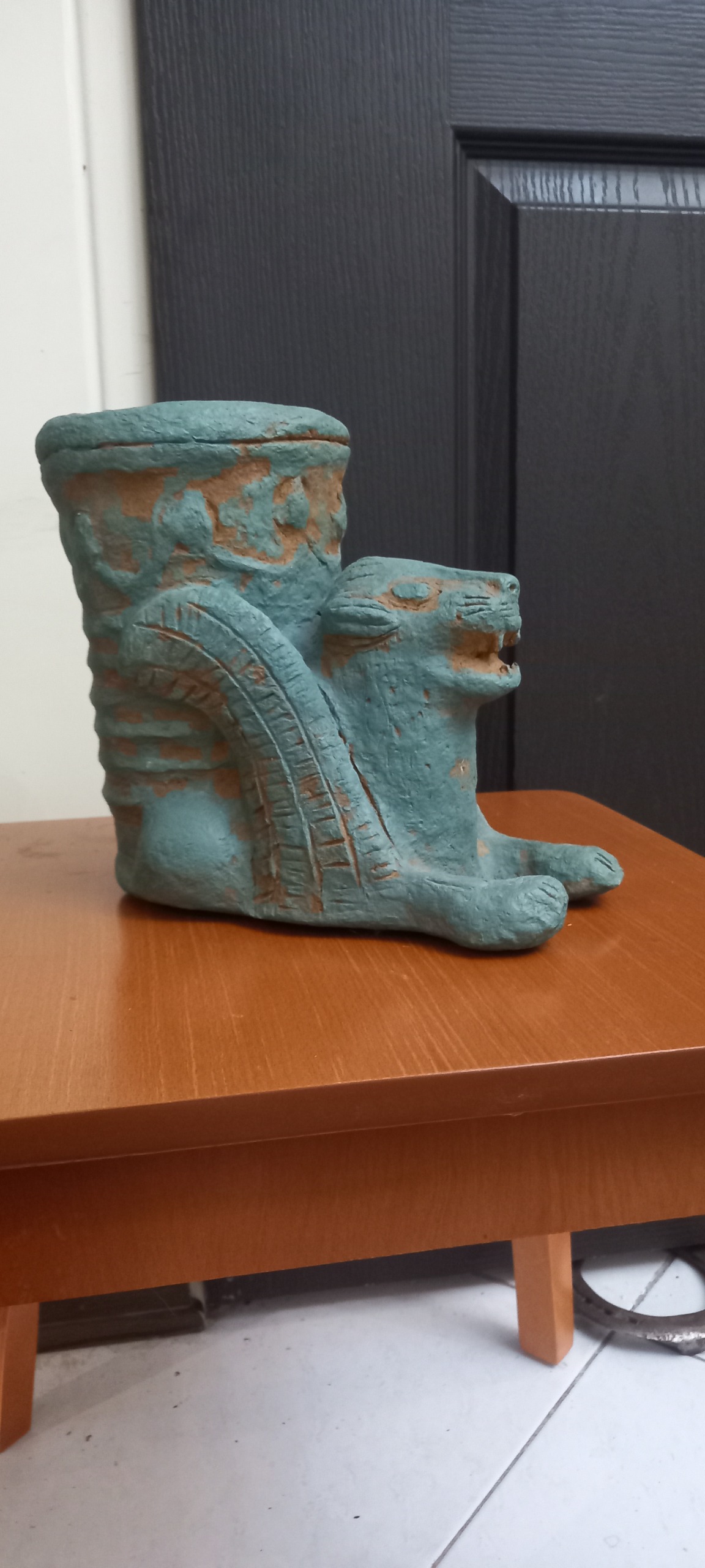 مجسمه ریتون هخامنشی