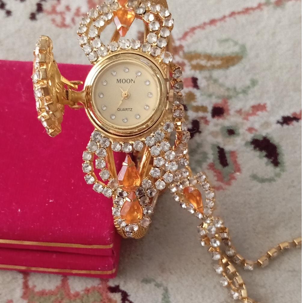 ساعت دستبندی مچی