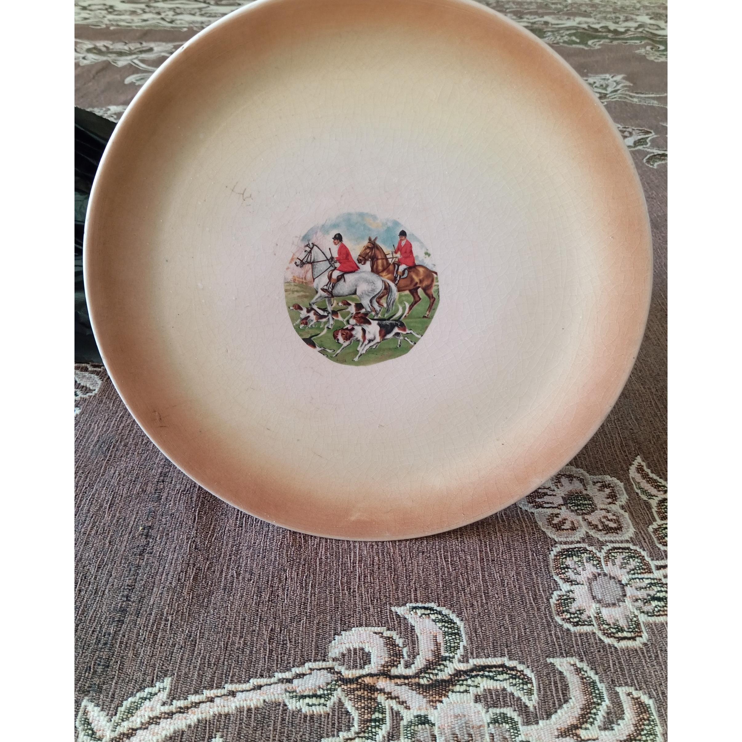 دیوارکوب قدیمی گرد